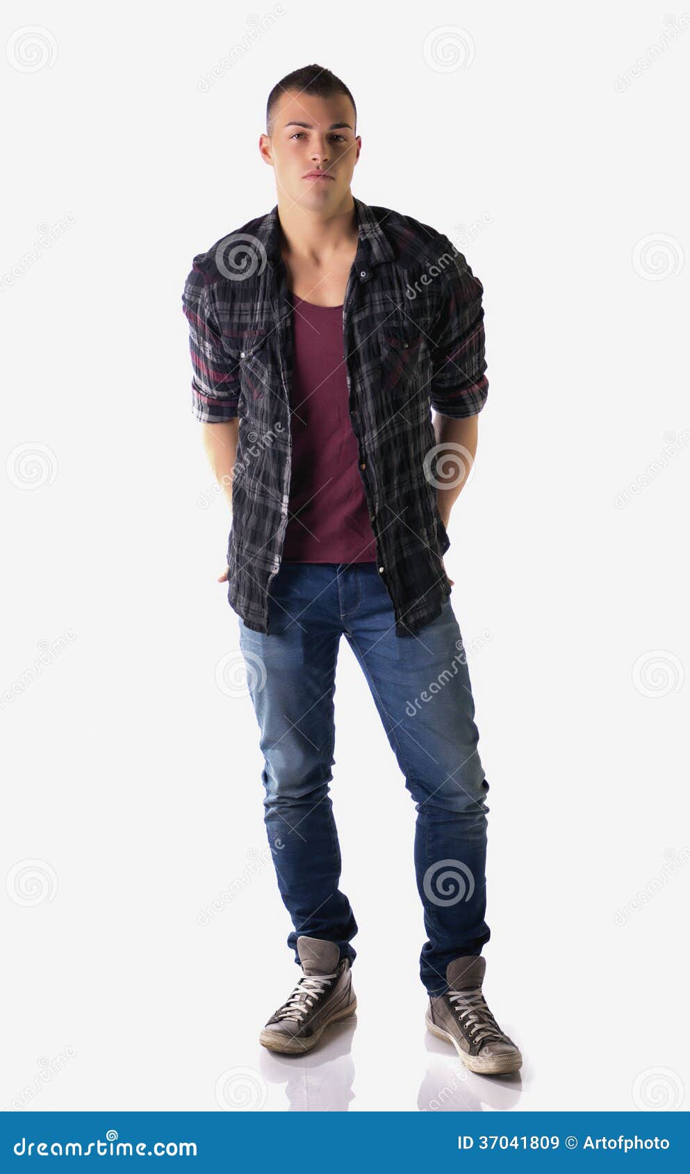 El Cuerpo Completo Tiró De Hombre Joven Atractivo Con La Camisa A Cuadros Imagen de archivo - Imagen de cuerpo, joven: 37041809