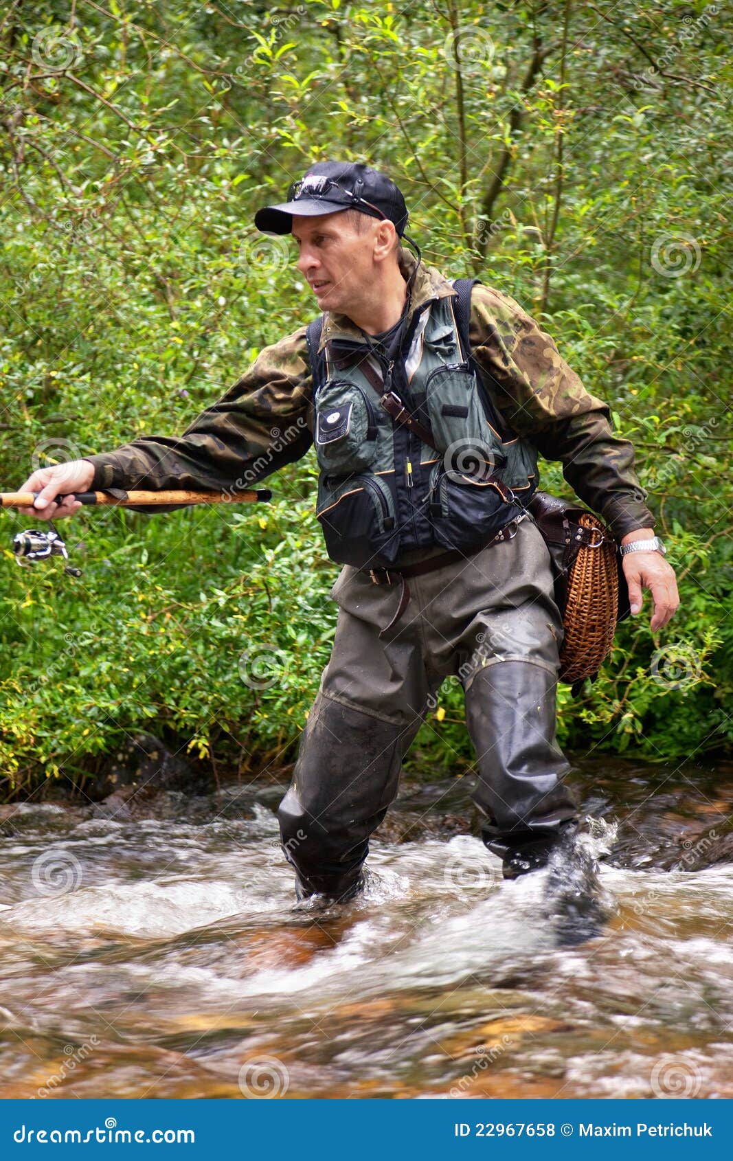 El Flyfishing foto de archivo. Imagen de verano, pesca 22967658