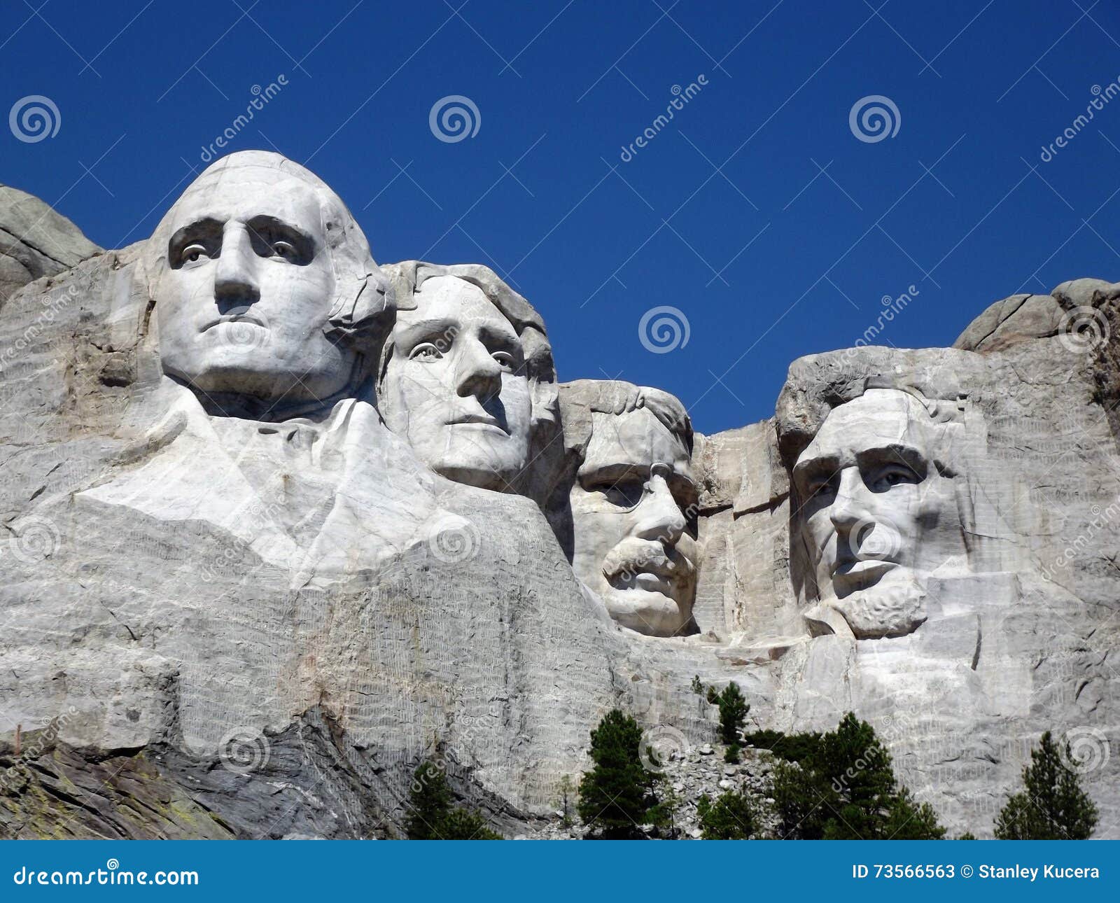 El monte Rushmore imagen de archivo. Imagen de cielo 73566563