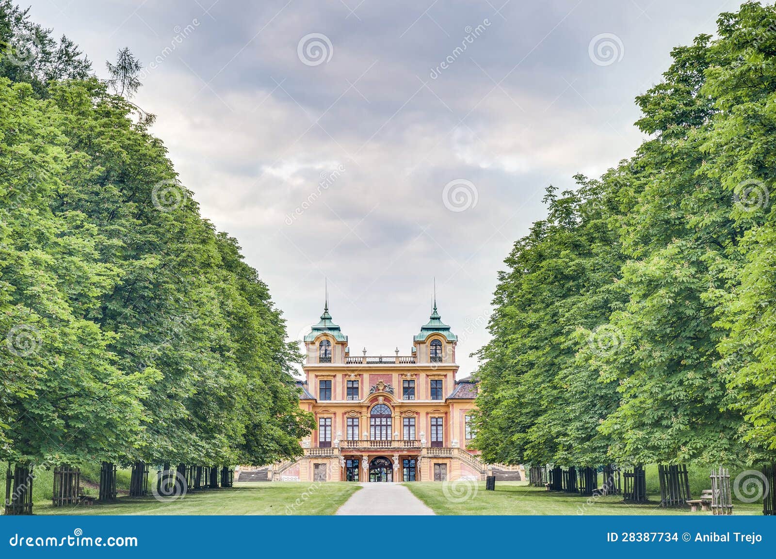 El Schloss preferido en Ludwigsburg, Alemania. La casa de cazadores y la residencia Schloss preferido del verano en Ludwigsburg, Alemania