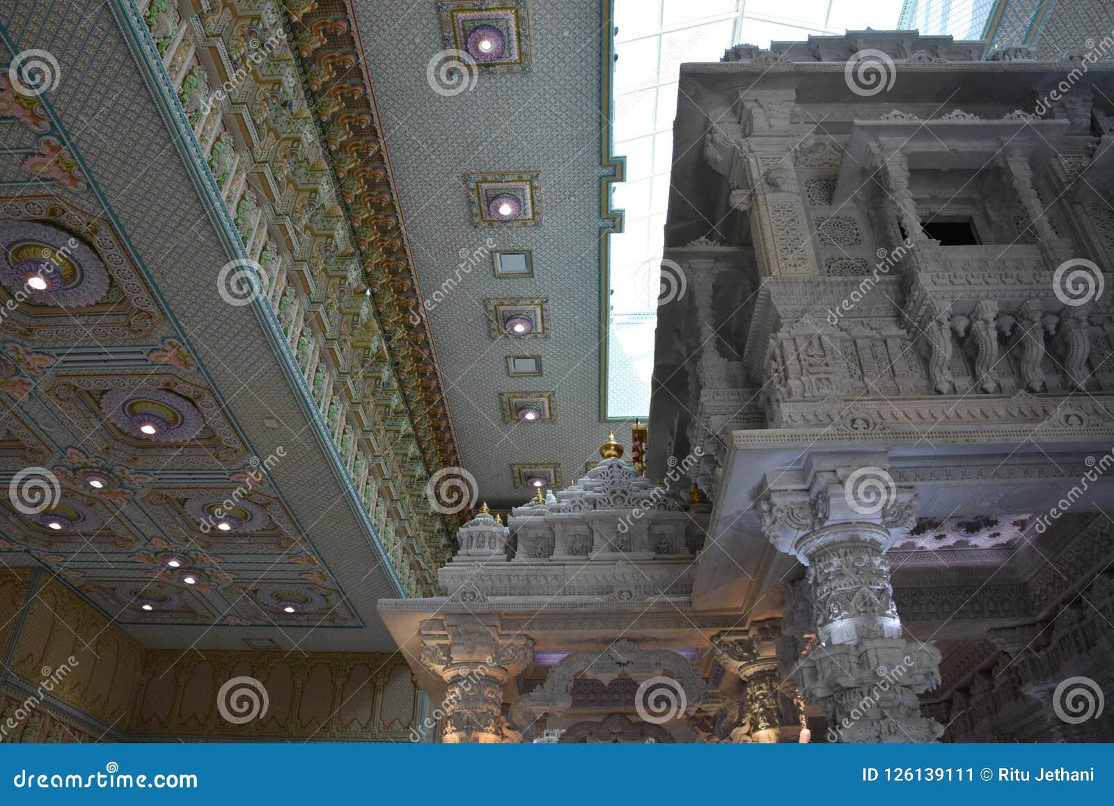 El Templo De Akshardham En Robbinsville, New Jersey Foto editorial