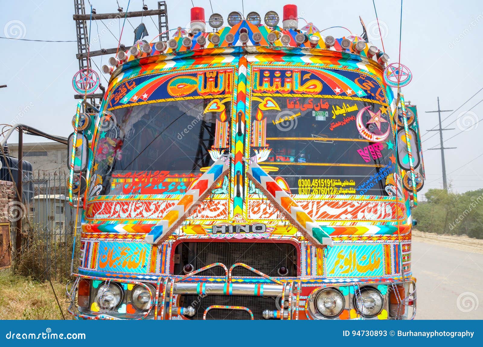 pakistan tourist bus