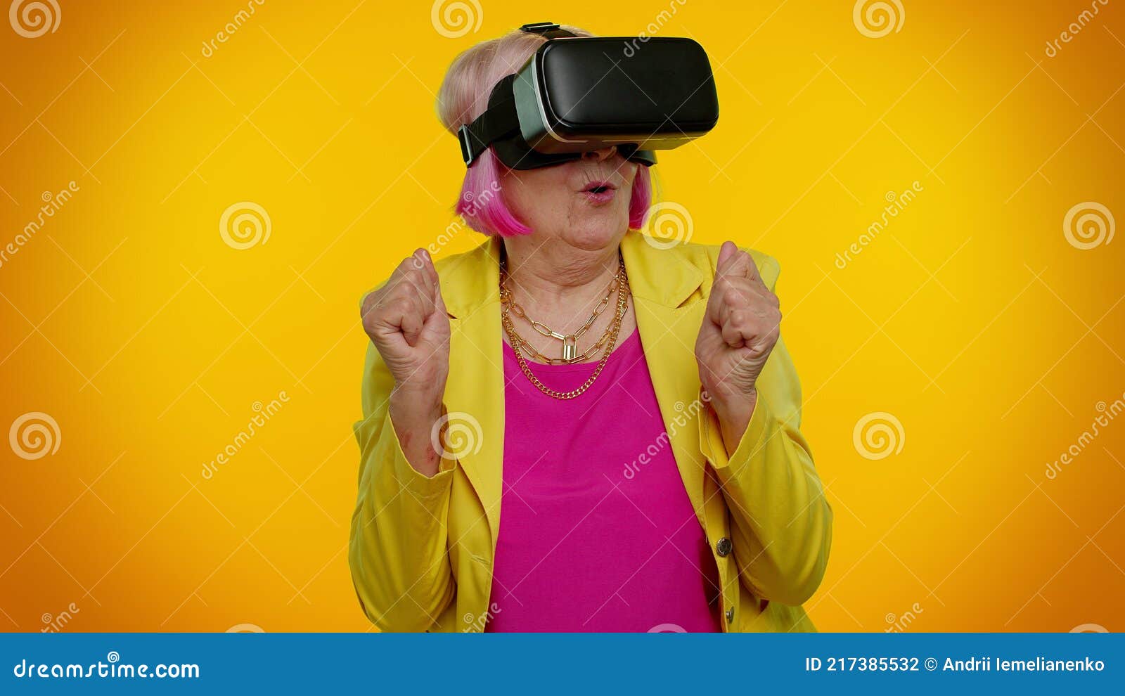 GRANNY 360° // VR 360° Virtual Reality Experience 