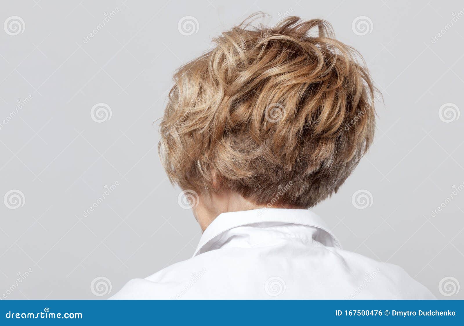 An Elderly Woman Stands with Her Back and Shows Her Hairstyle after Cutting  and Dyeing Her Hair in a Beauty Salon. Hairdressing Stock Photo - Image of  blonde, elderly: 167500476