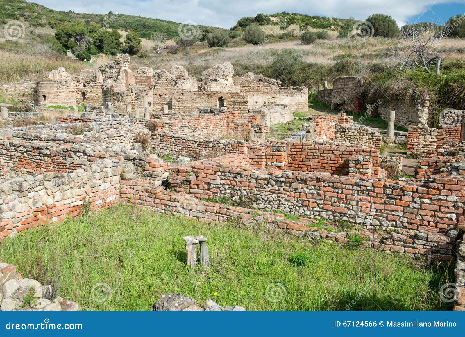 elea velia in roman times, is an ancient city of magna grecia