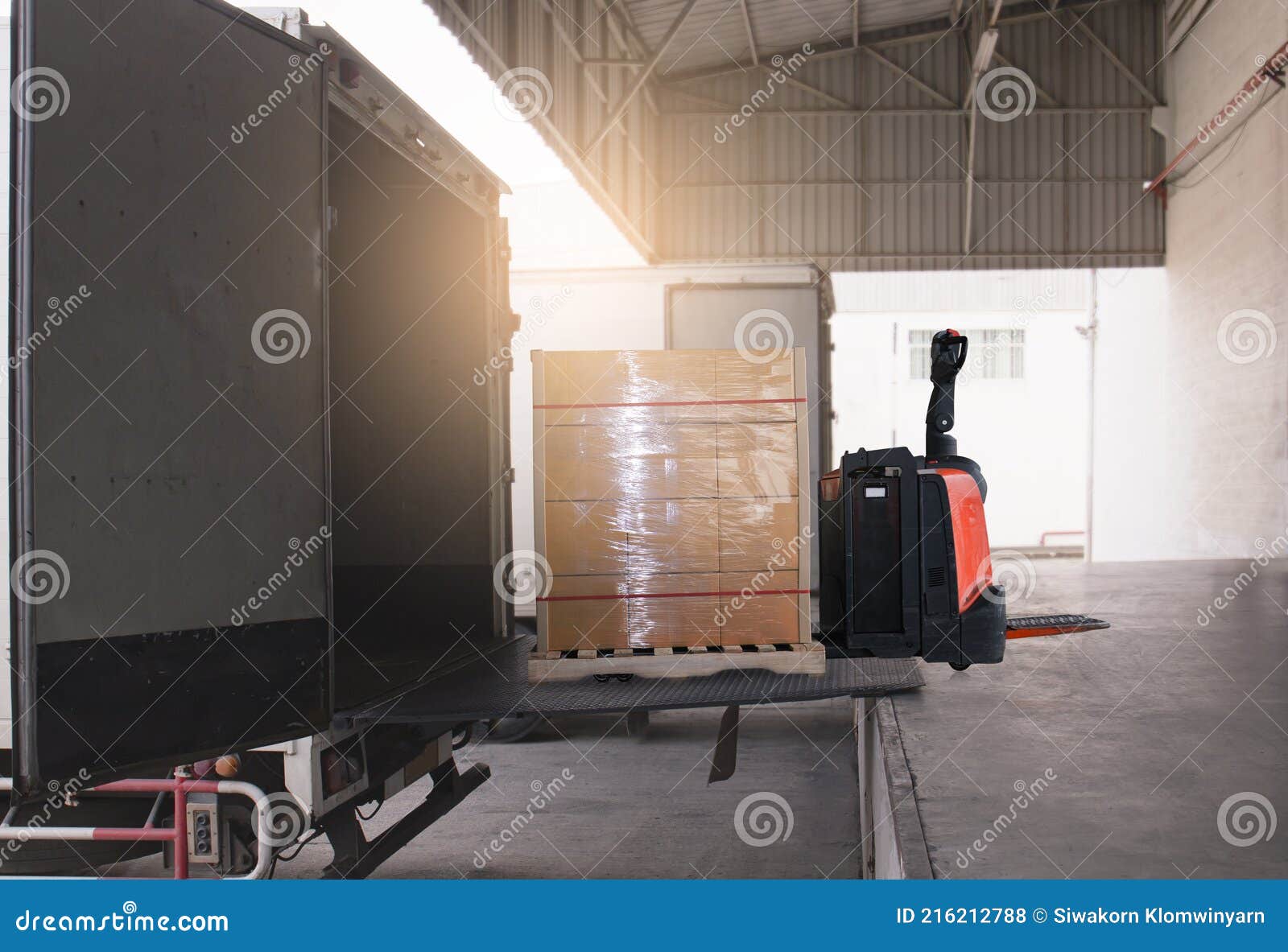 Electric Forklift Pallet Jack Loading Package Boxes into Cargo
