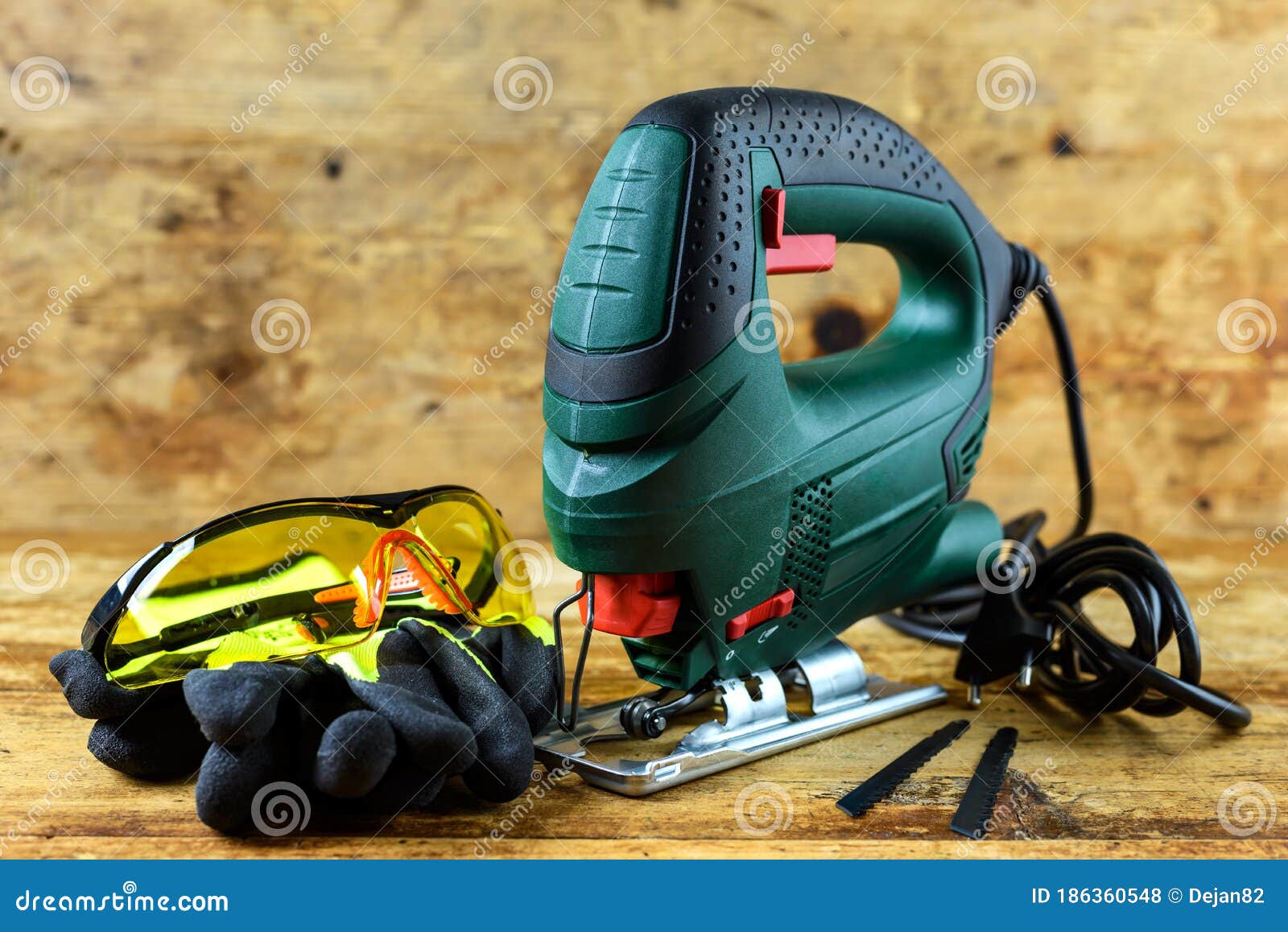 Electric jigsaw table deals