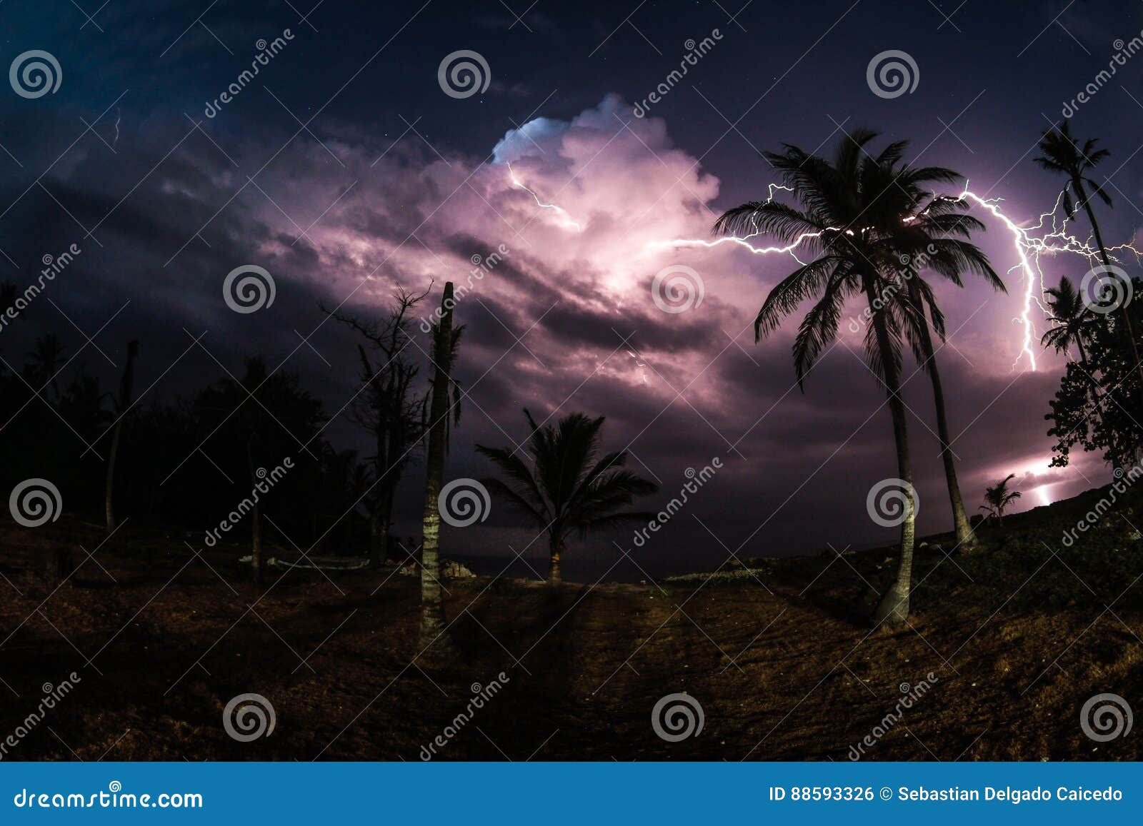 electric storm in isla fuerte