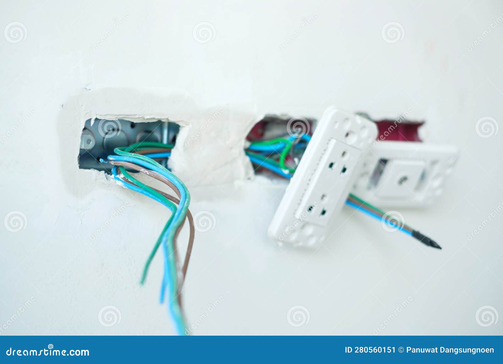 Electrical Wiring Under Plaster, Hidden Installation Cables for Socket