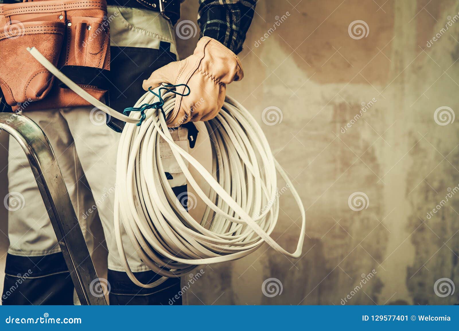 electrician contractor cable