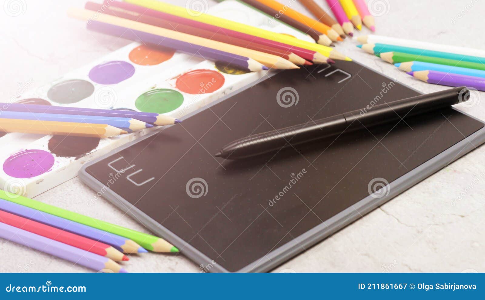 Electronic Drawing Pen Tablet so Close Stock Image Image of electronic, board 211861667