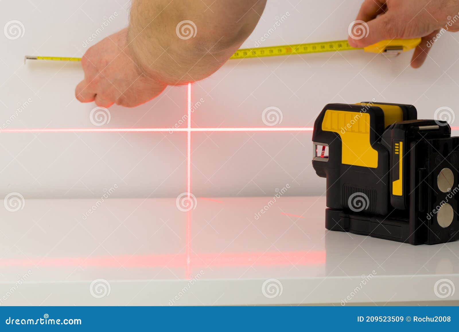 Electronic Laser for Checking Angles and Straight Lines during