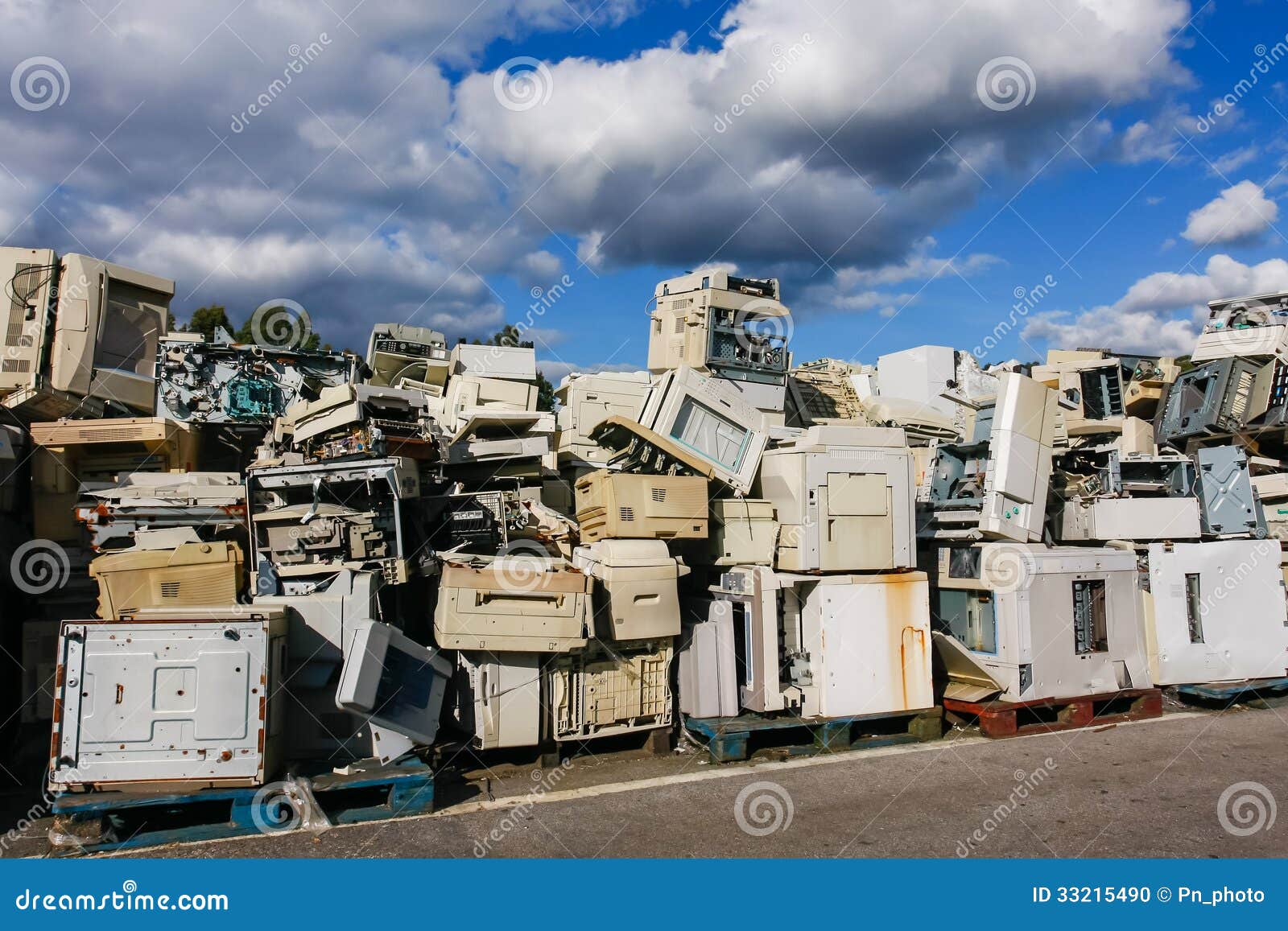 electronic waste for recycling