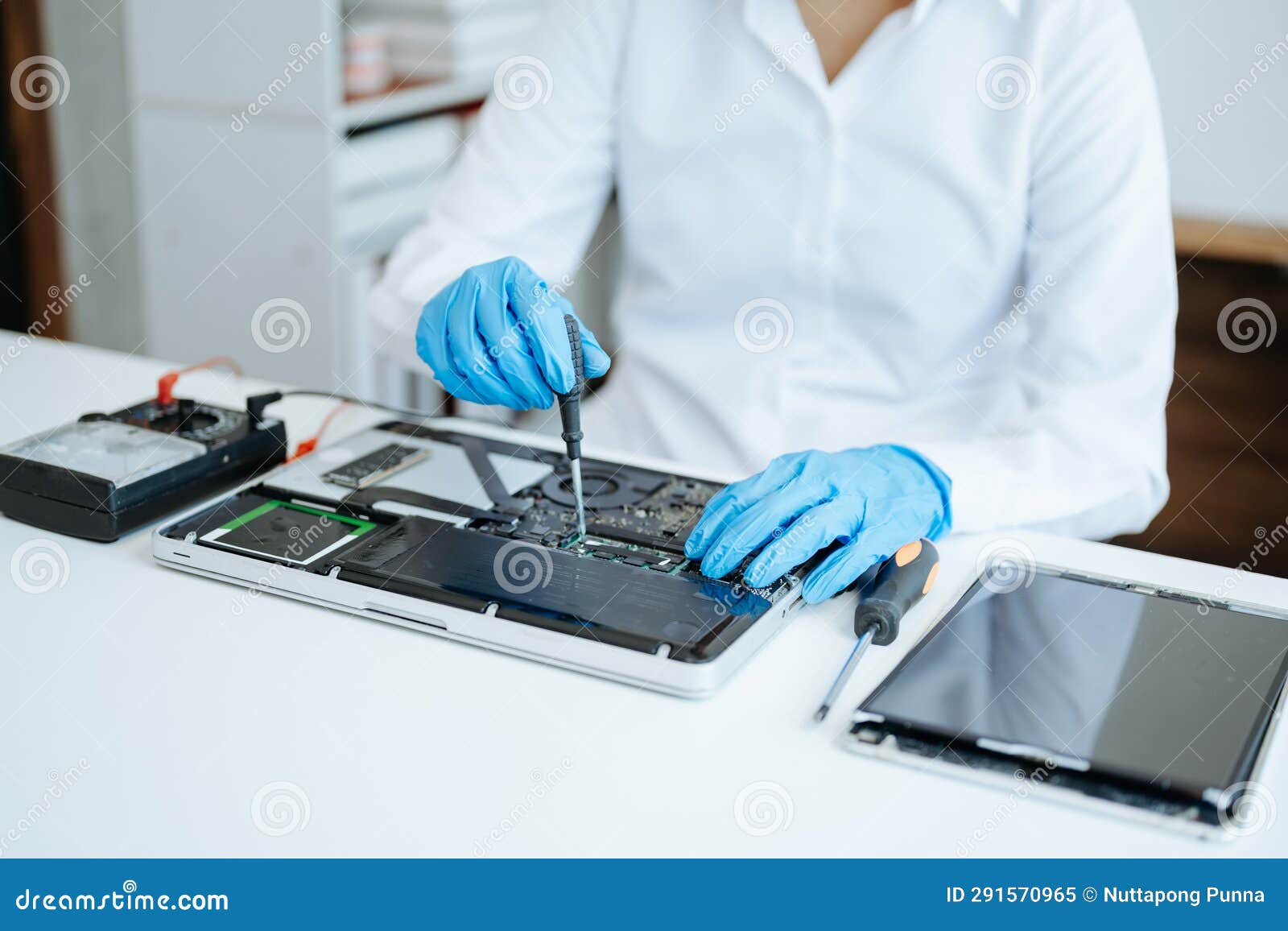 Electronics Technician, Electronic Engineering Electronic Repair