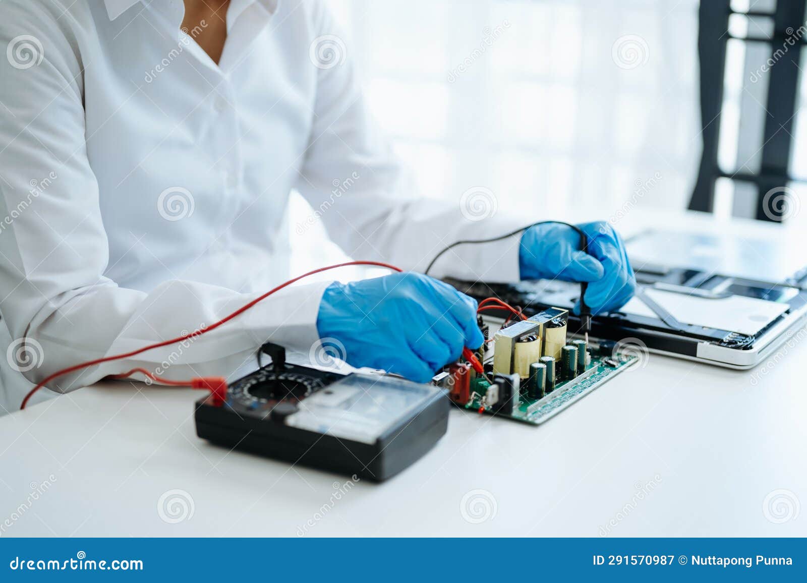 Electronics Technician, Electronic Engineering Electronic Repair,electronics Measuring and