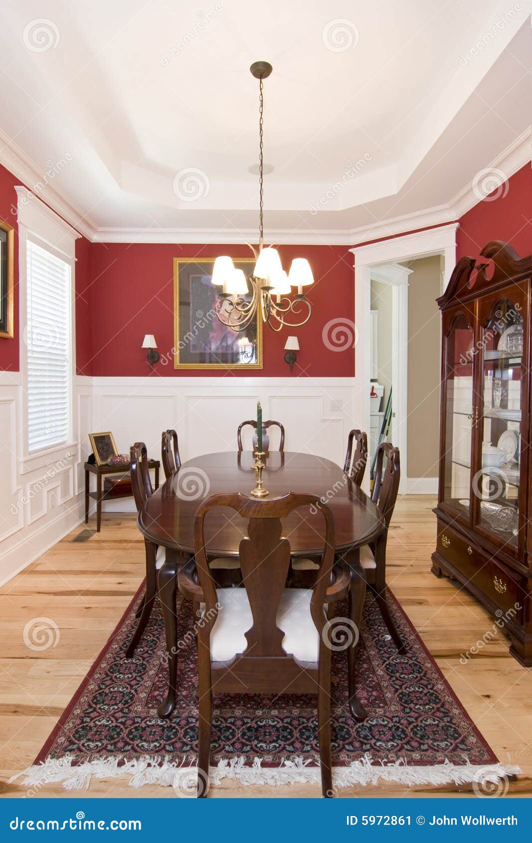 elegant diningroom