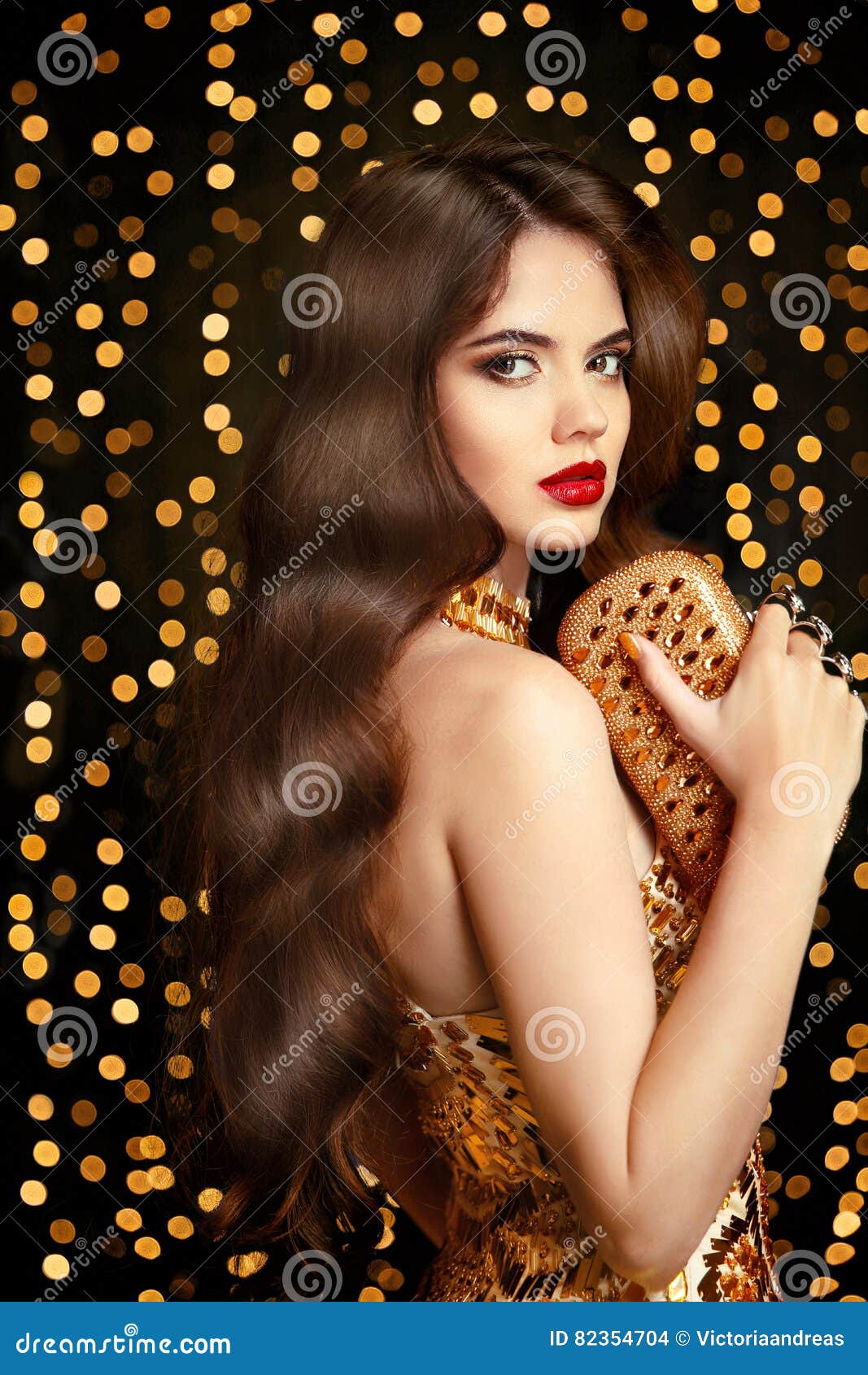 Elegant Fashion Brunette Woman. Wavy Hair Style Stock Photo - Image of  girl, background: 82354704