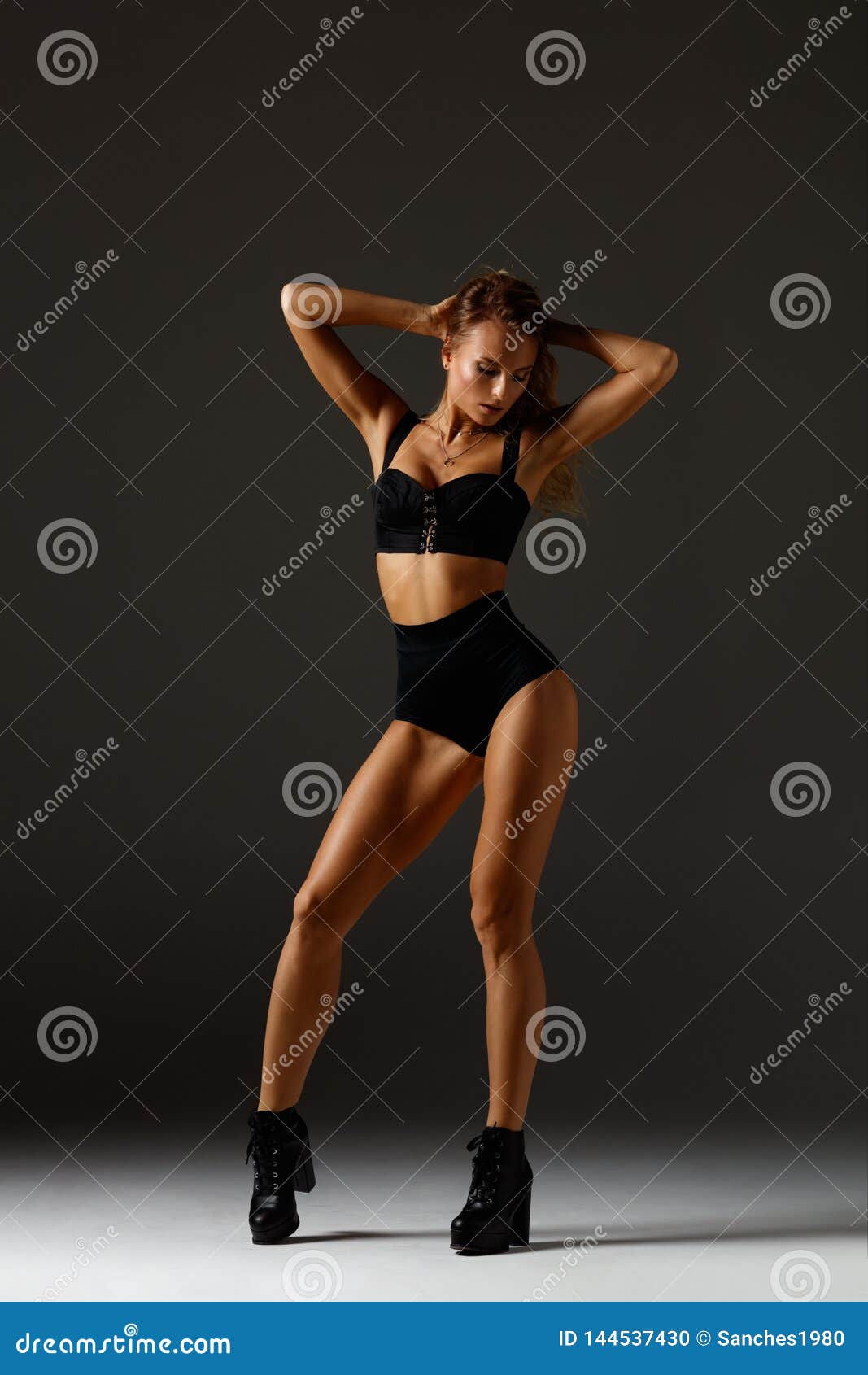 Sexy Tanz und Striptease