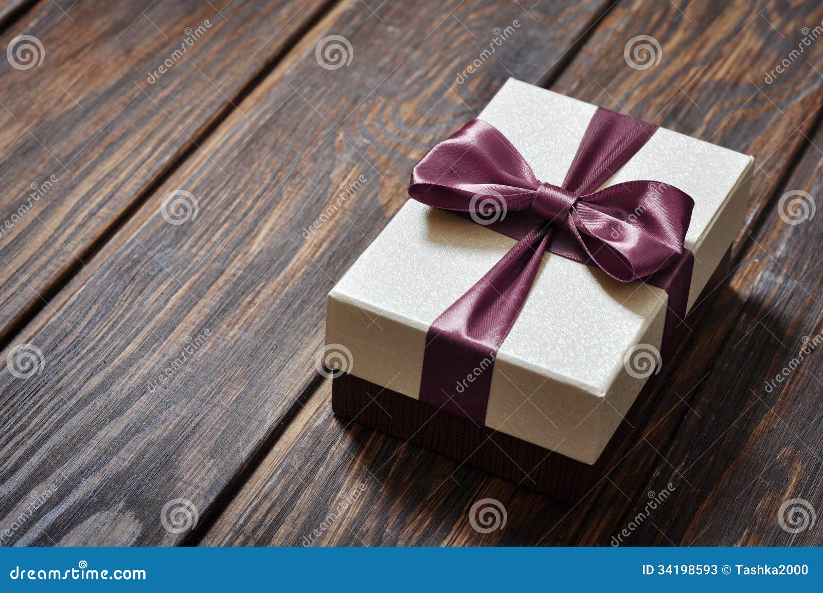 Elegant gift box stock image. Image of occasion, holiday 34198593