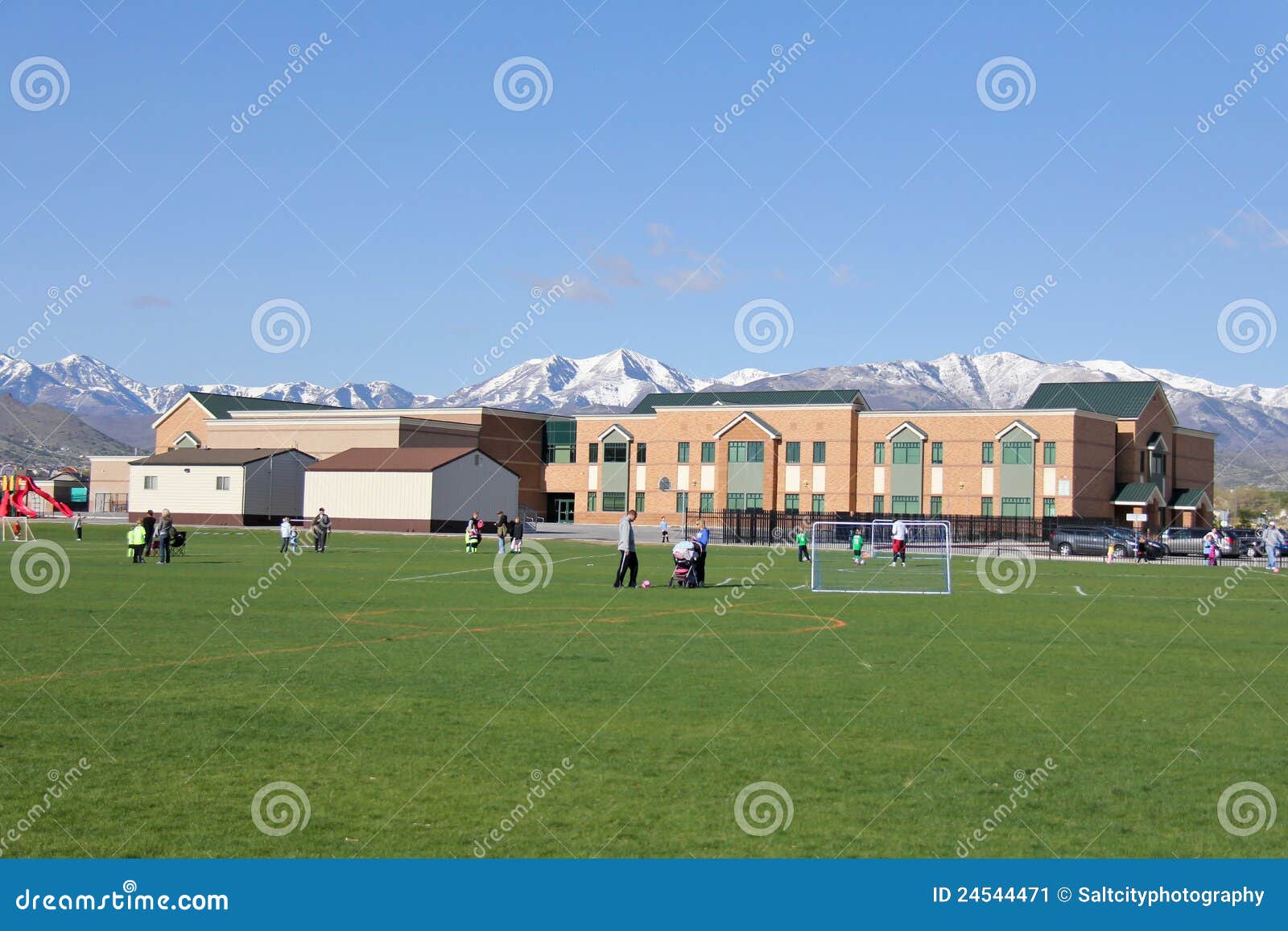 Elementary School in Utah editorial photo. Image of blue 24544471