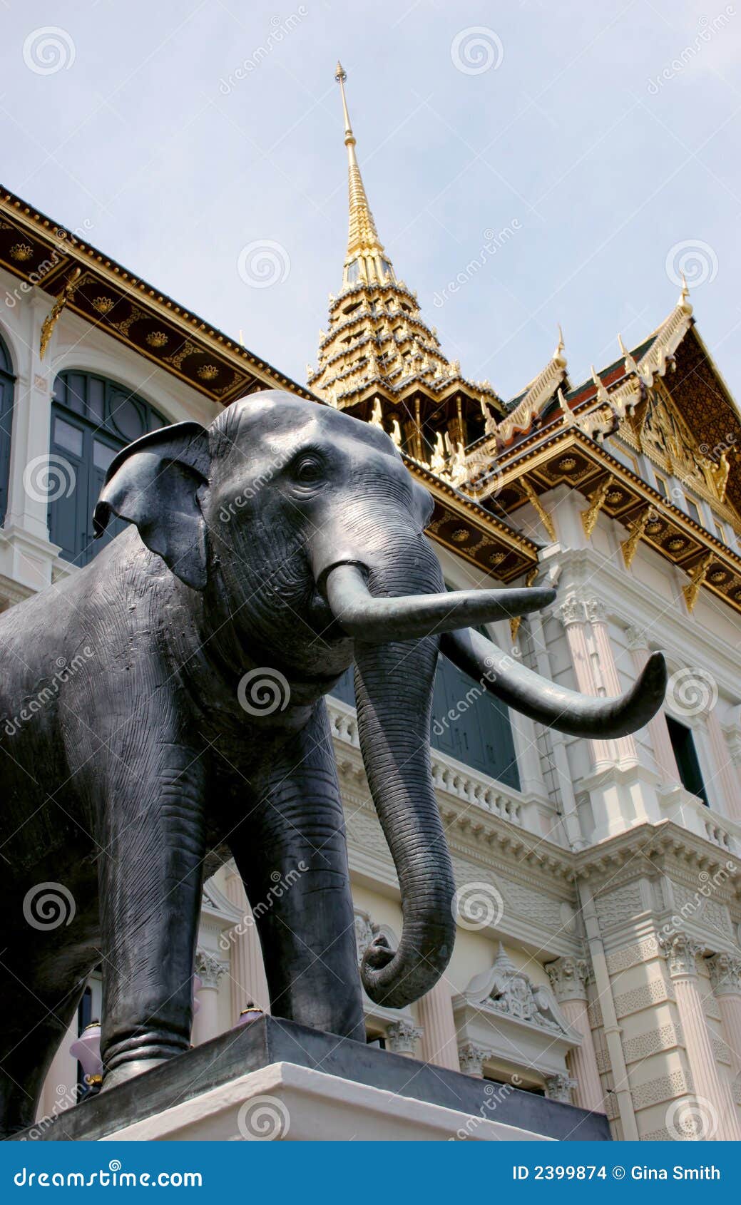 Elephant Statue At The Entrance. Raja Gopuram Tower. Murudeshwar