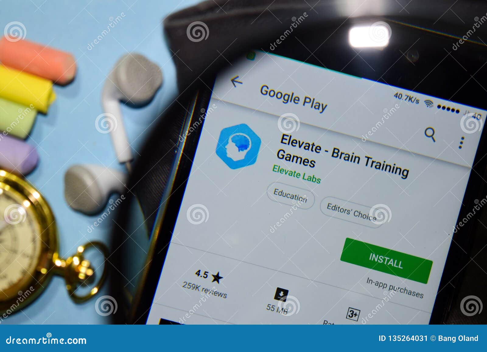 Elevate Brain Training Games Dev App with Magnifying on Smartphone