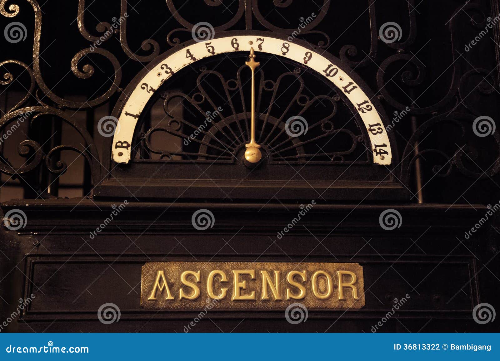 pic Old Elevator Floor Indicator dreamstime com