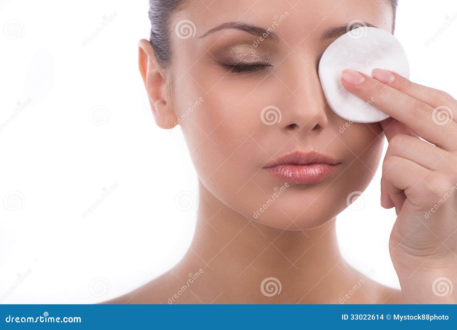 Eliminación De Maquillaje Del Ojo. Foto de archivo - Imagen de confianza, parte: 33022614 Eliminación De Maquillaje Del Ojo. Foto de archivo - Imagen de confianza, parte: 33022614