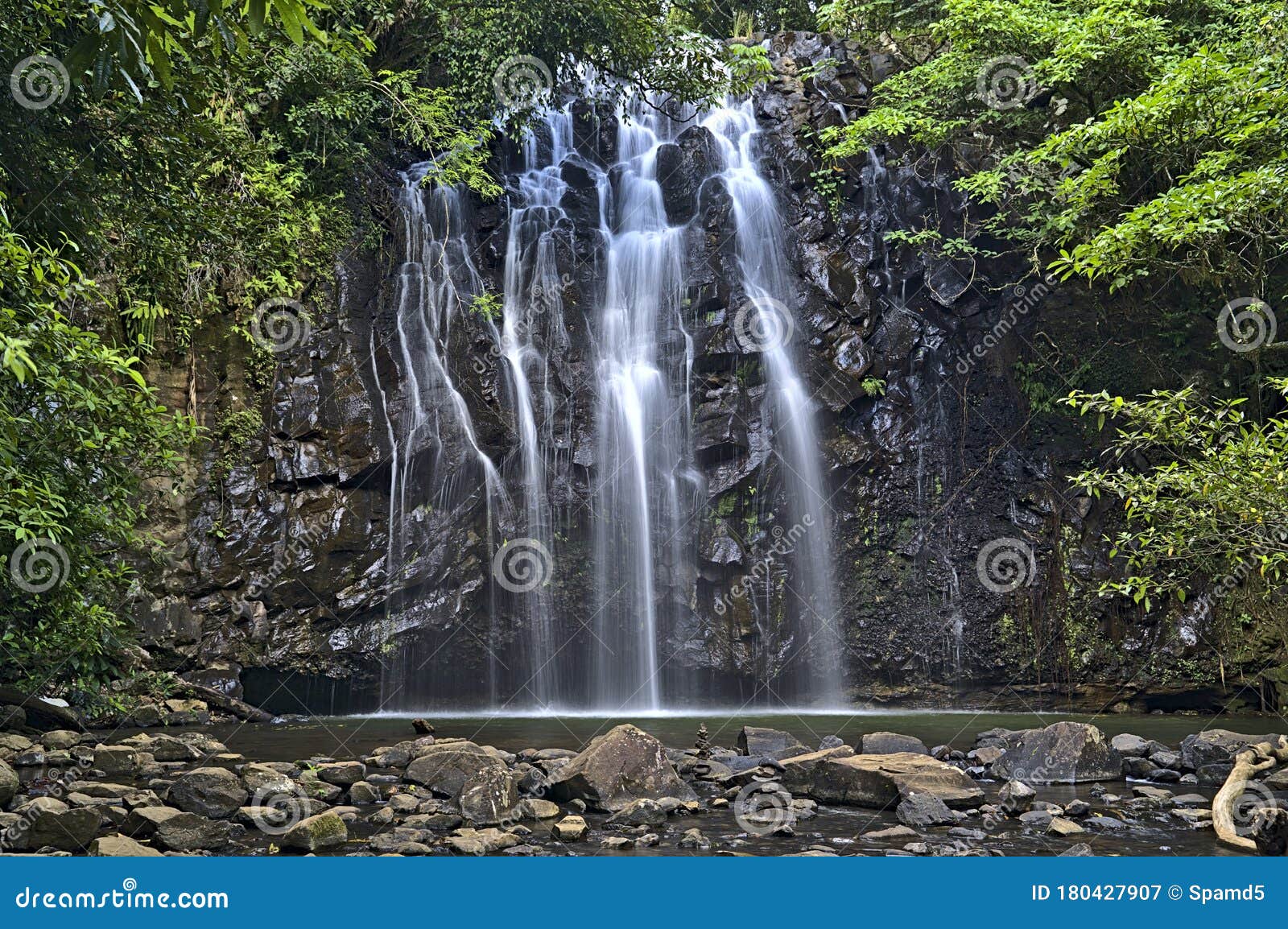 ellinjaa falls near milla milla in queensland