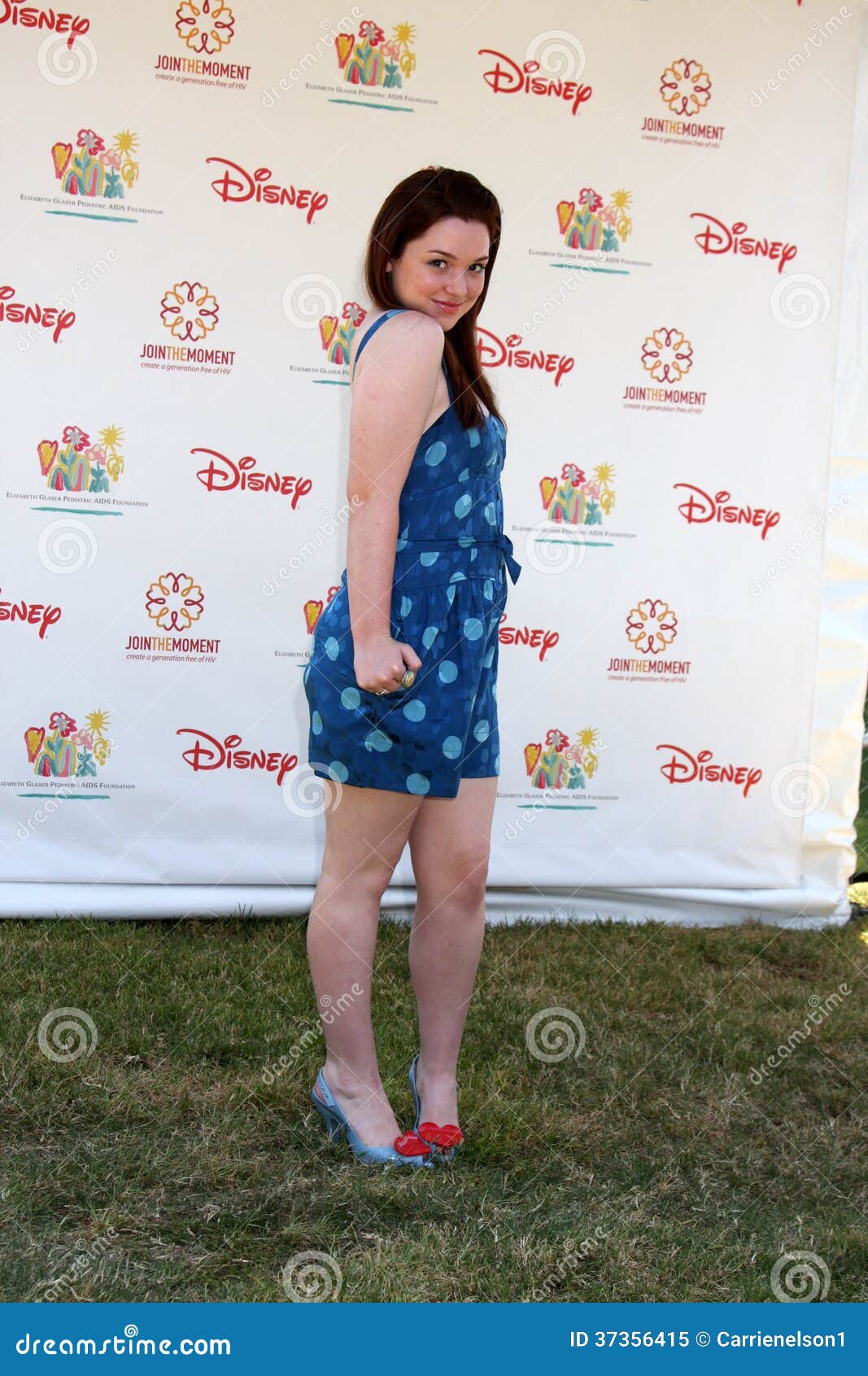 Jennifer Stone Feet