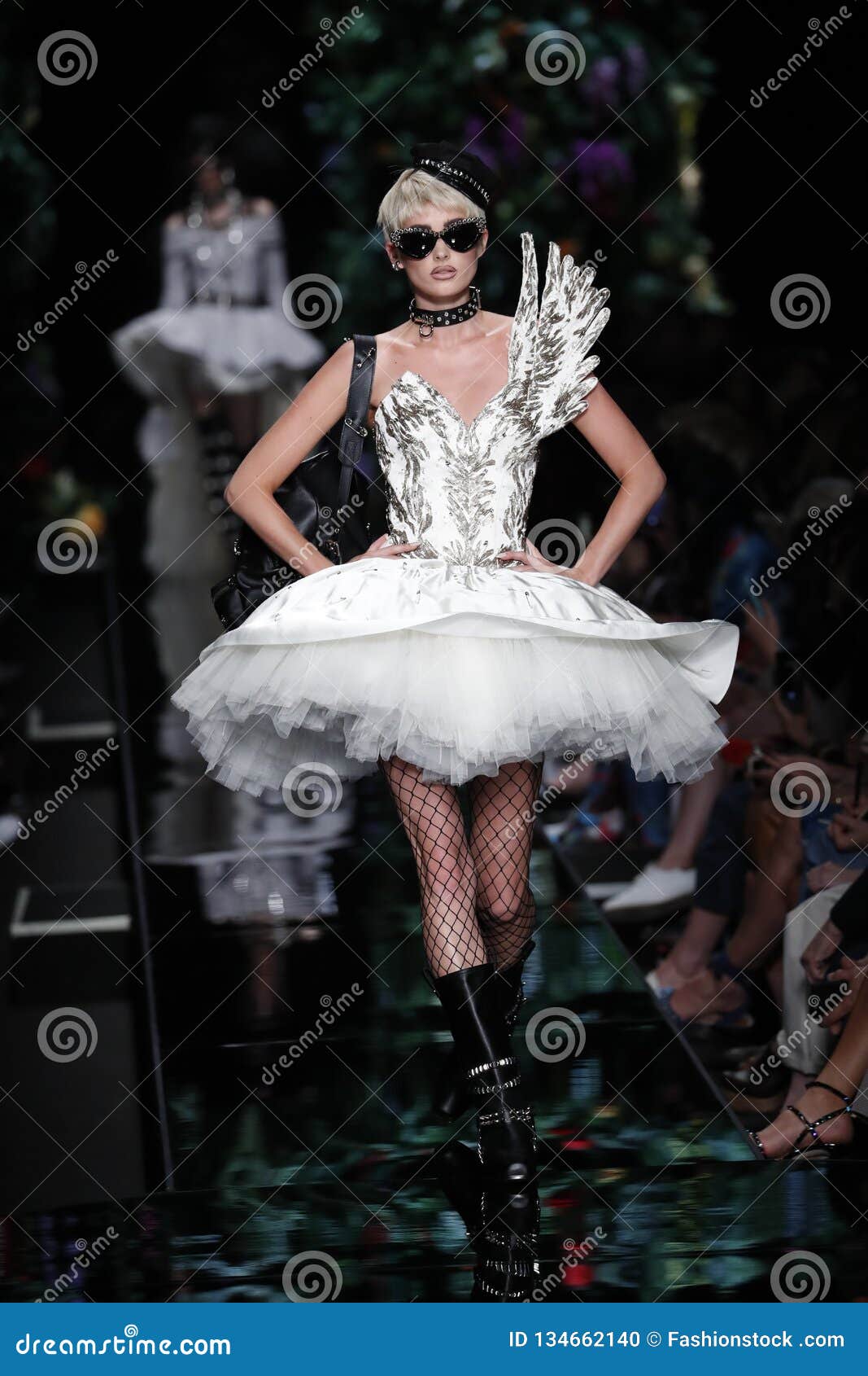 Elsa Hosk Walks The Runway At The Moschino Ready To Wear ...