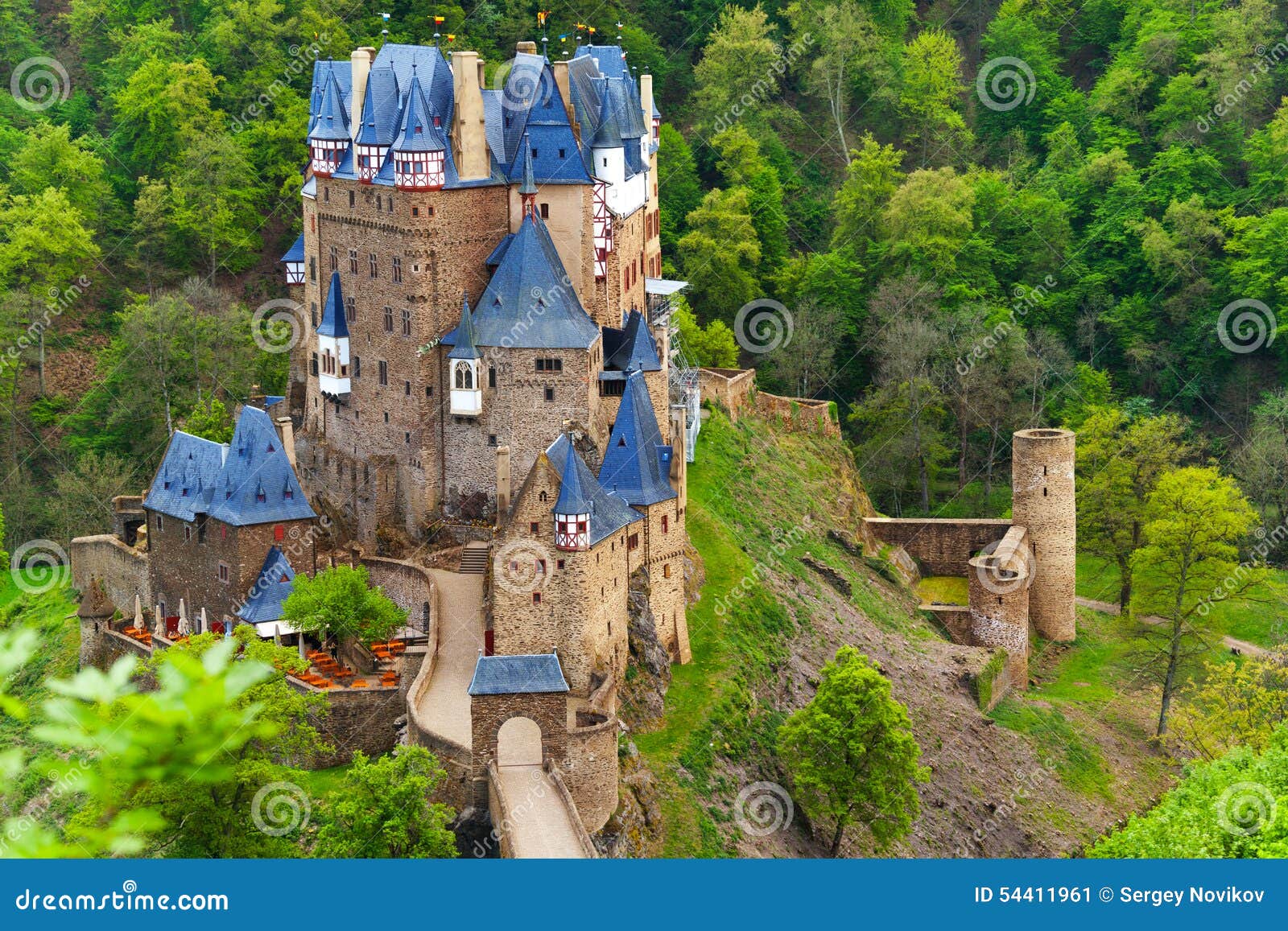 Eltz Castle View Above Muenstermaifeld Germany Stock Image Image Of Attraction Hill