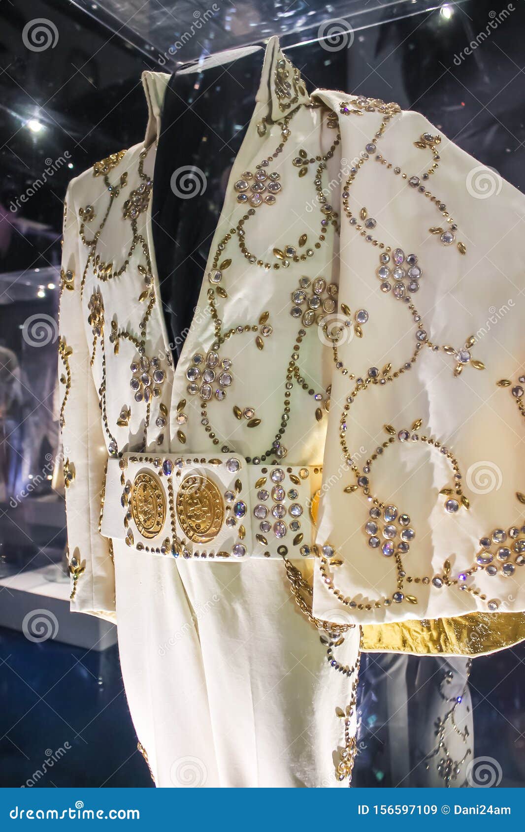 Elvis Presley Outfit at Graceland Editorial Stock Image - Image of places,  history: 156597109