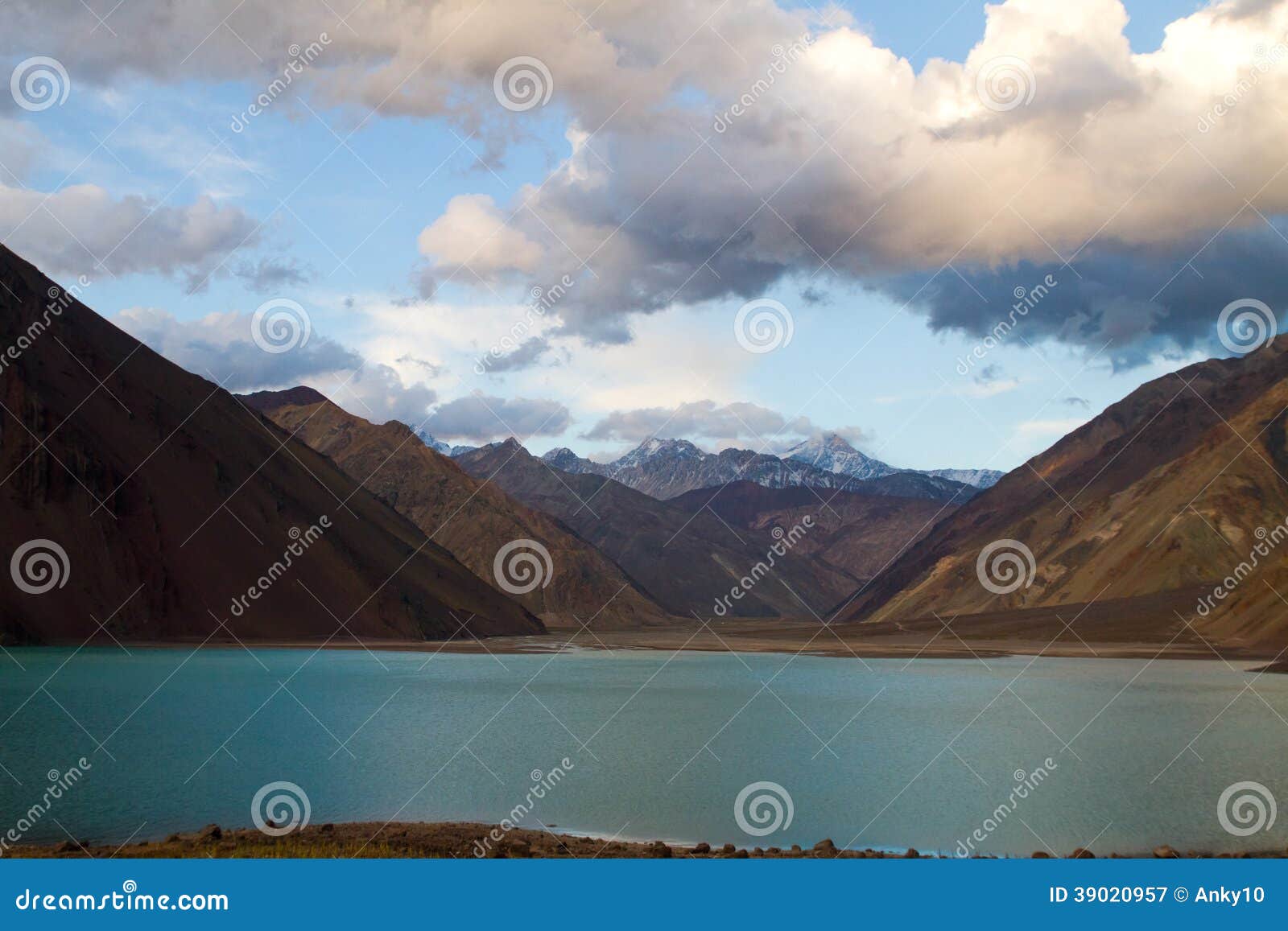 embalse el yeso reservoir, chile