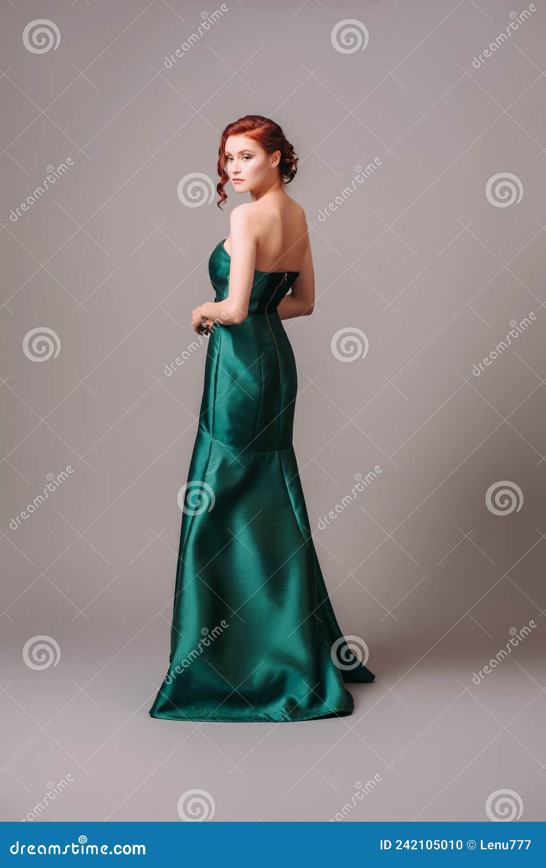Emerald Green Sparkly Ball Gown | Quince dresses mexican, Pretty  quinceanera dresses, Quinceanera dresses blue