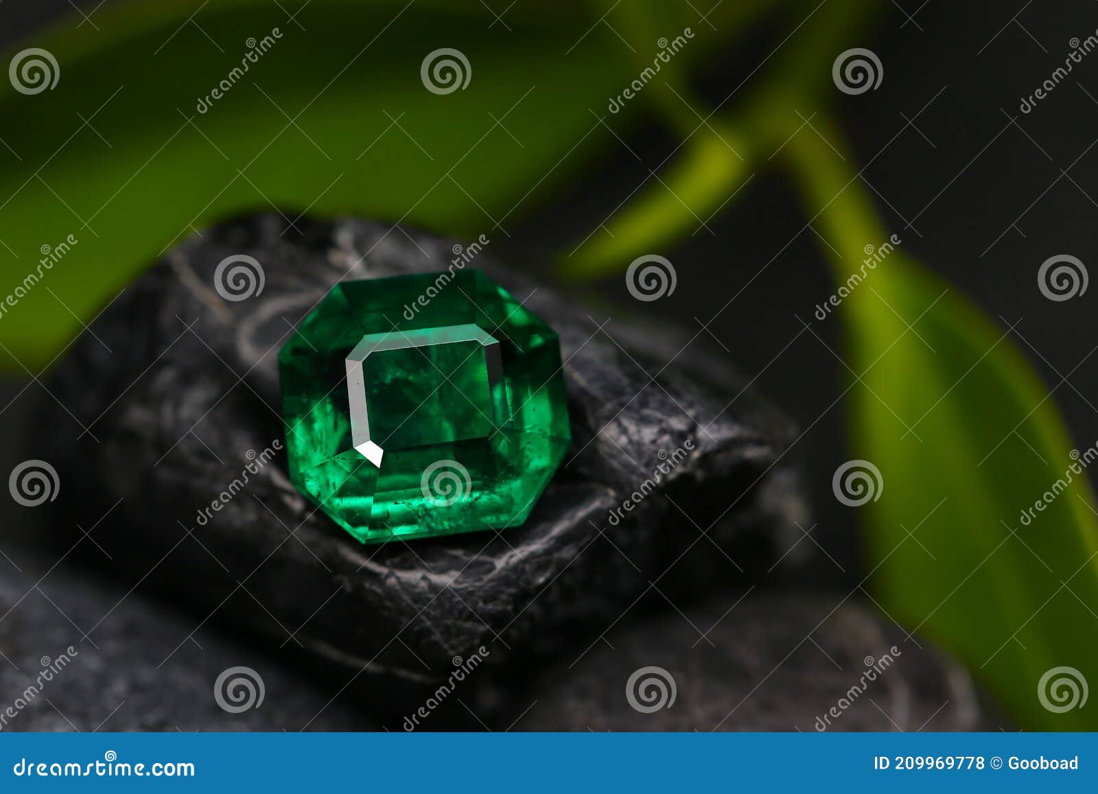 Emerald Beauty Shot Gemstone Natural Stock Photo - Image of knife, beef:  209969778