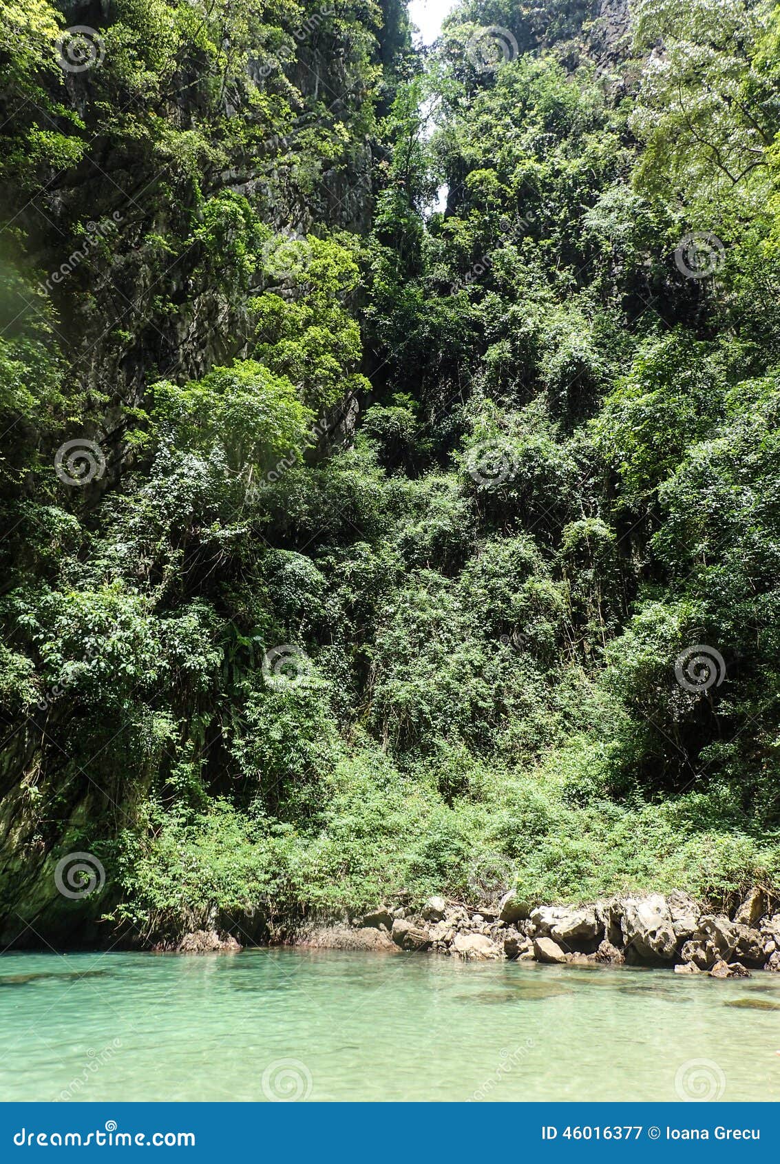 emerald cave lagoon (morakot cave)