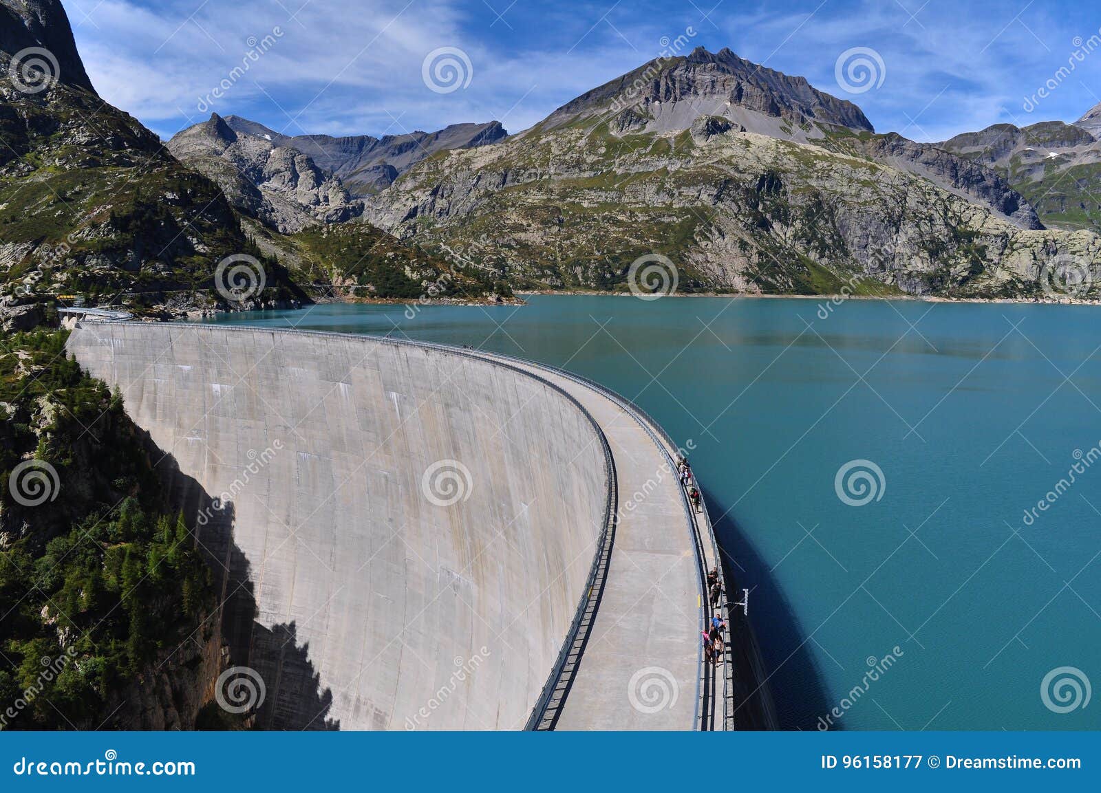Emosson dam Switzerland editorial photography. Image of montagnes