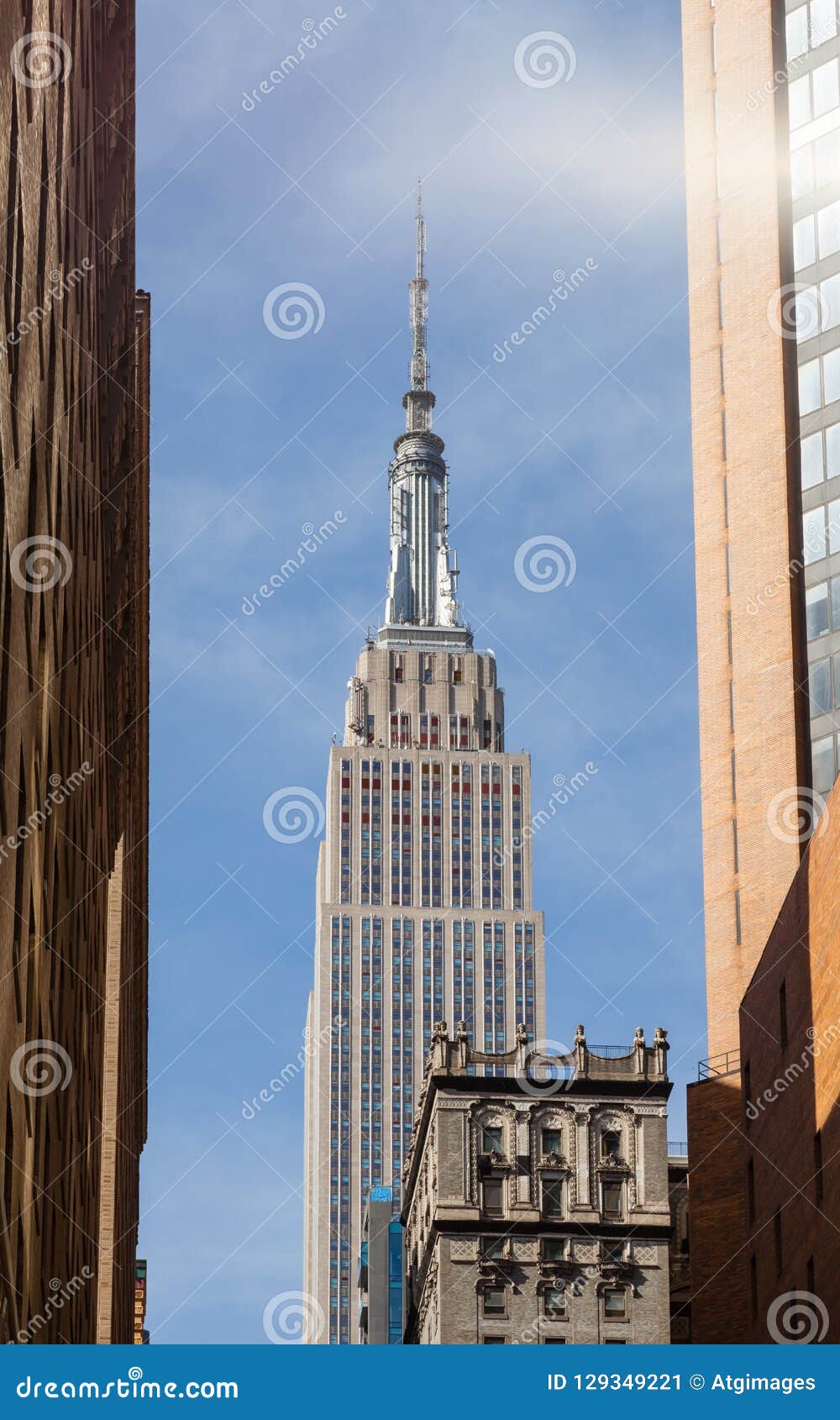 The Empire State Building In New York City Editorial Photo - Image Of  Empire, Icon: 129349221