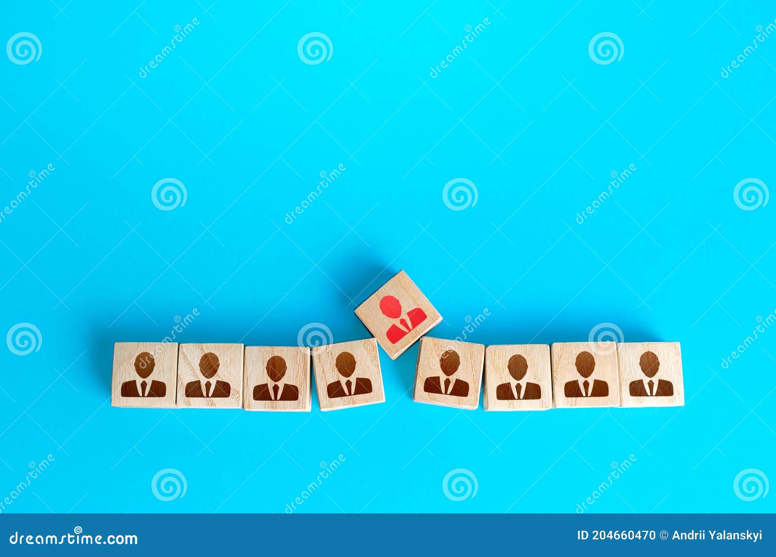 an employee figurine is trying to squeeze in a row. violation of the optimal team size, reduced efficiency. non-fitting employee