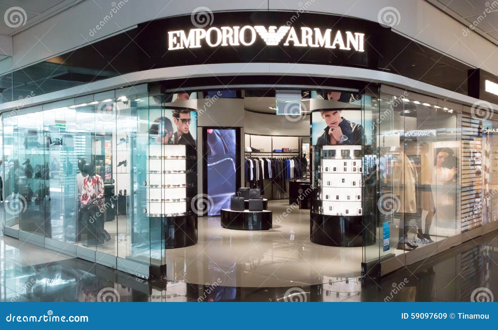 8,236 Photos de Armani - Photos de stock gratuites et libres de droits de  Dreamstime