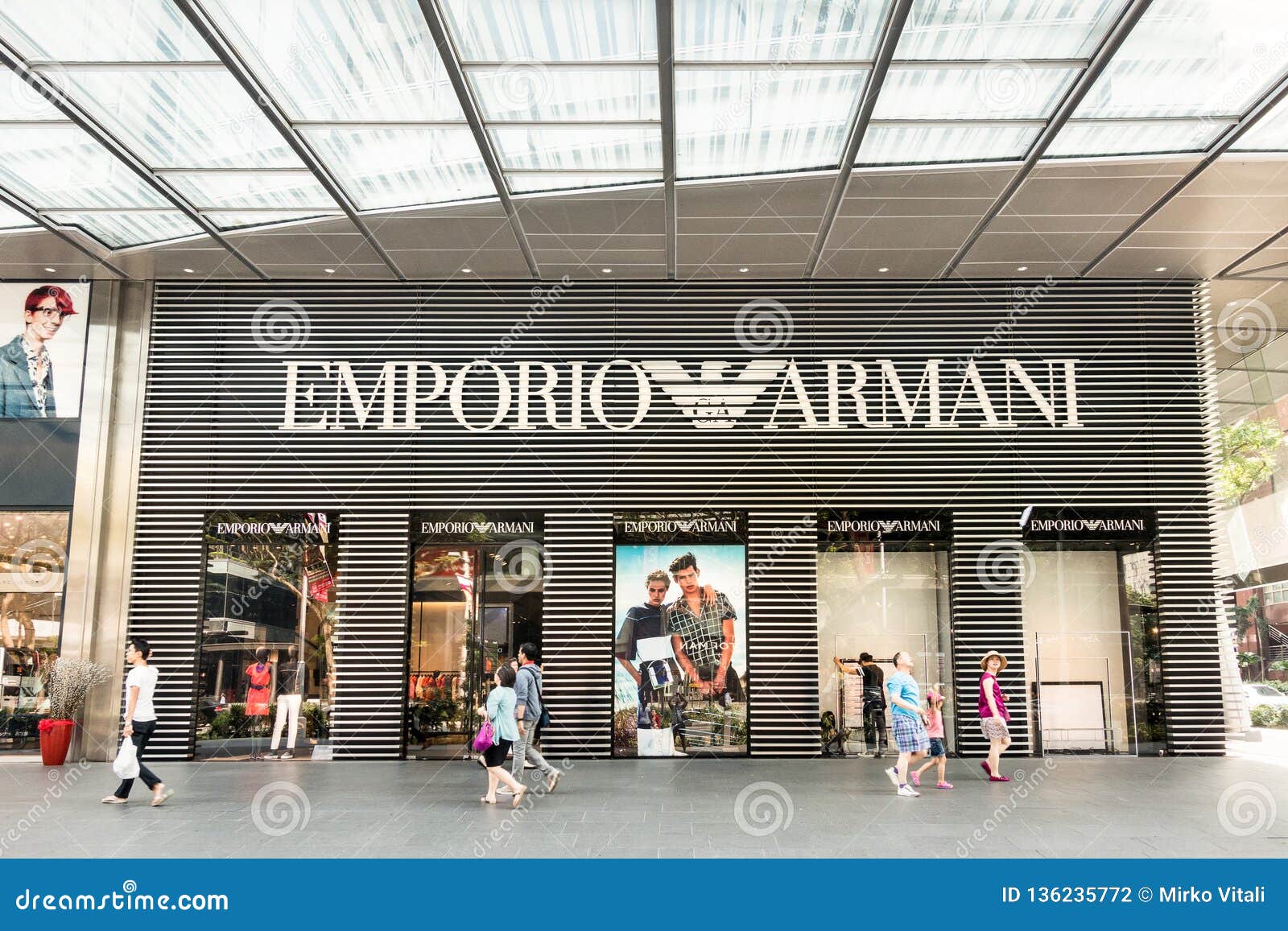 armani discount store