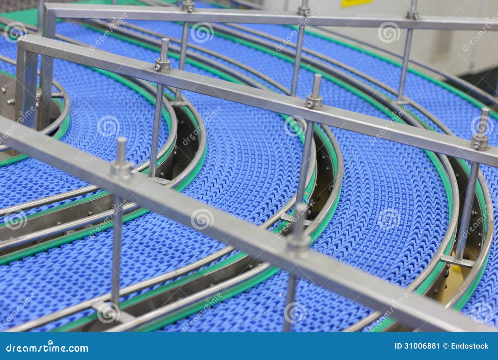 empty conveyor belt
