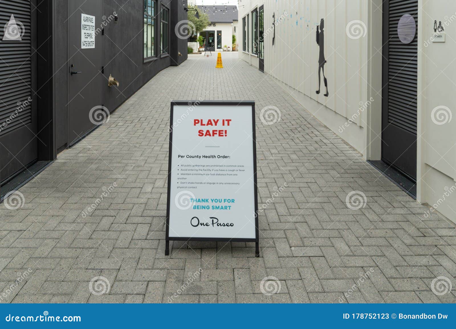 Empty Outdoor Shopping Mall With Informative Signage During Covid 19 Pandemic Editorial Stock Photo Image Of Health Industry 178752123