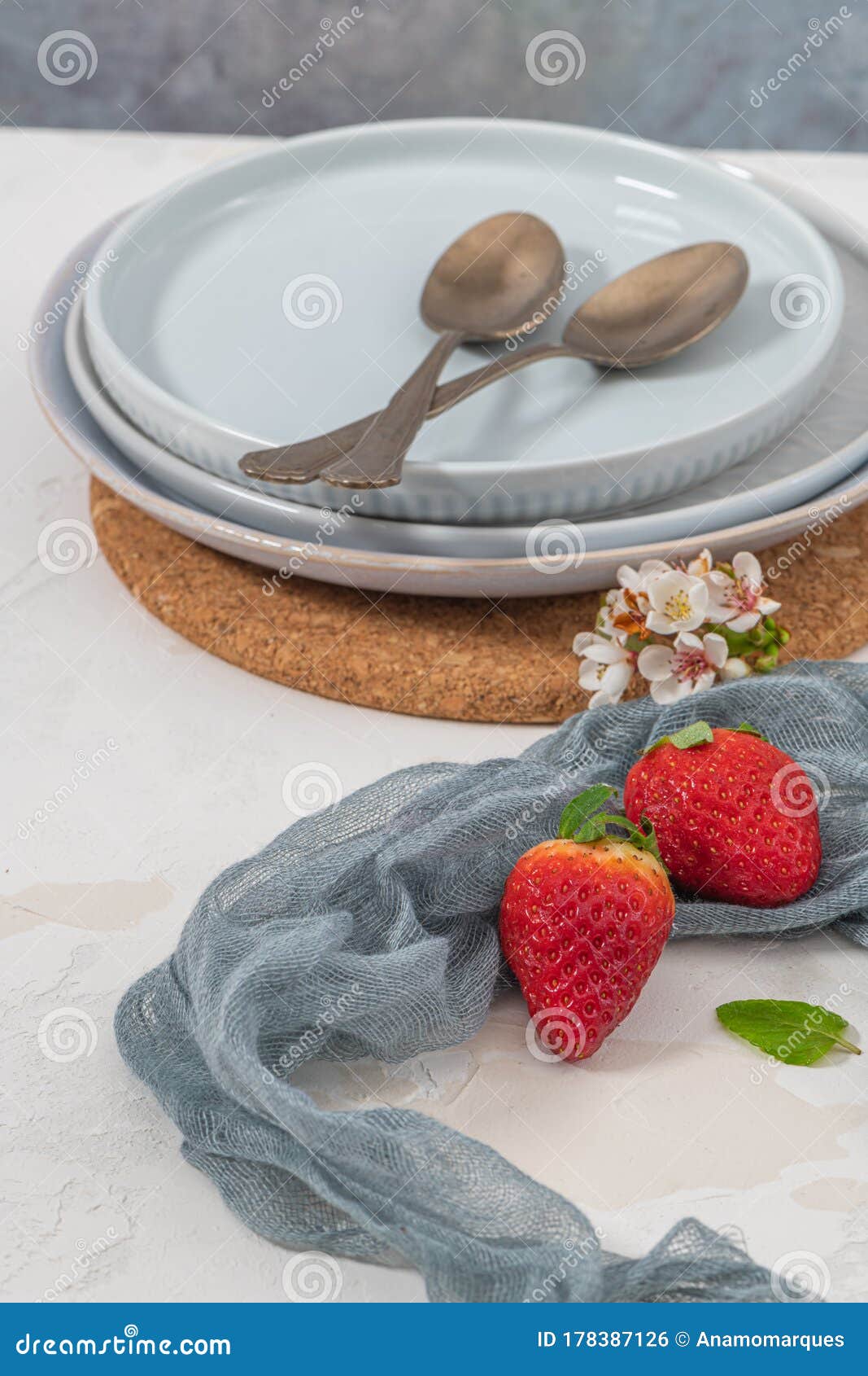 Download Empty Plate Onwhite Table. Food Background For Menu, Recipe. Table Setting. Flatlay, Top View ...
