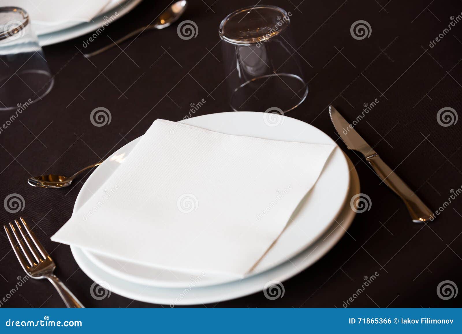 Empty plate restaurant stock photo. Image of decoration 71865366
