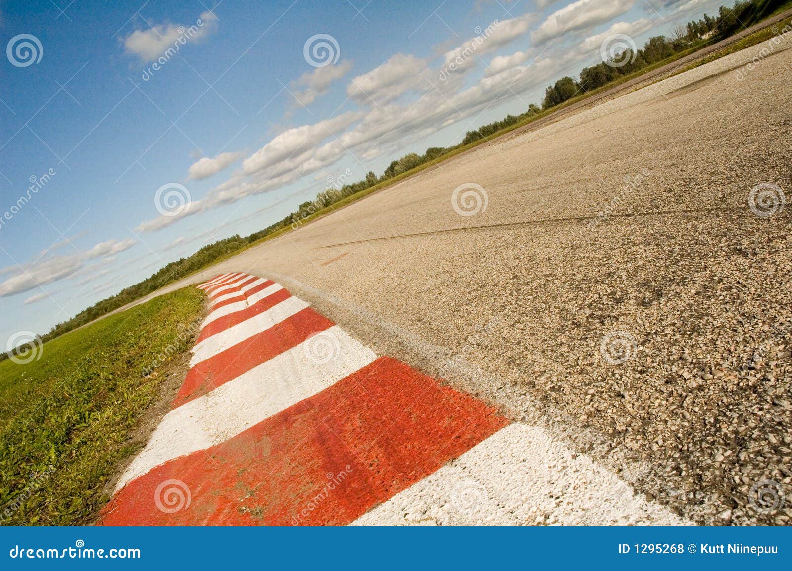 empty race track