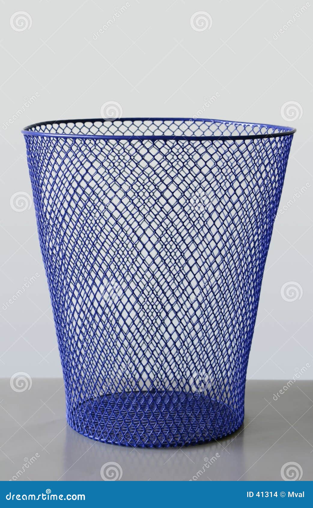 Empty Recycle Bin Picture. Image 41314