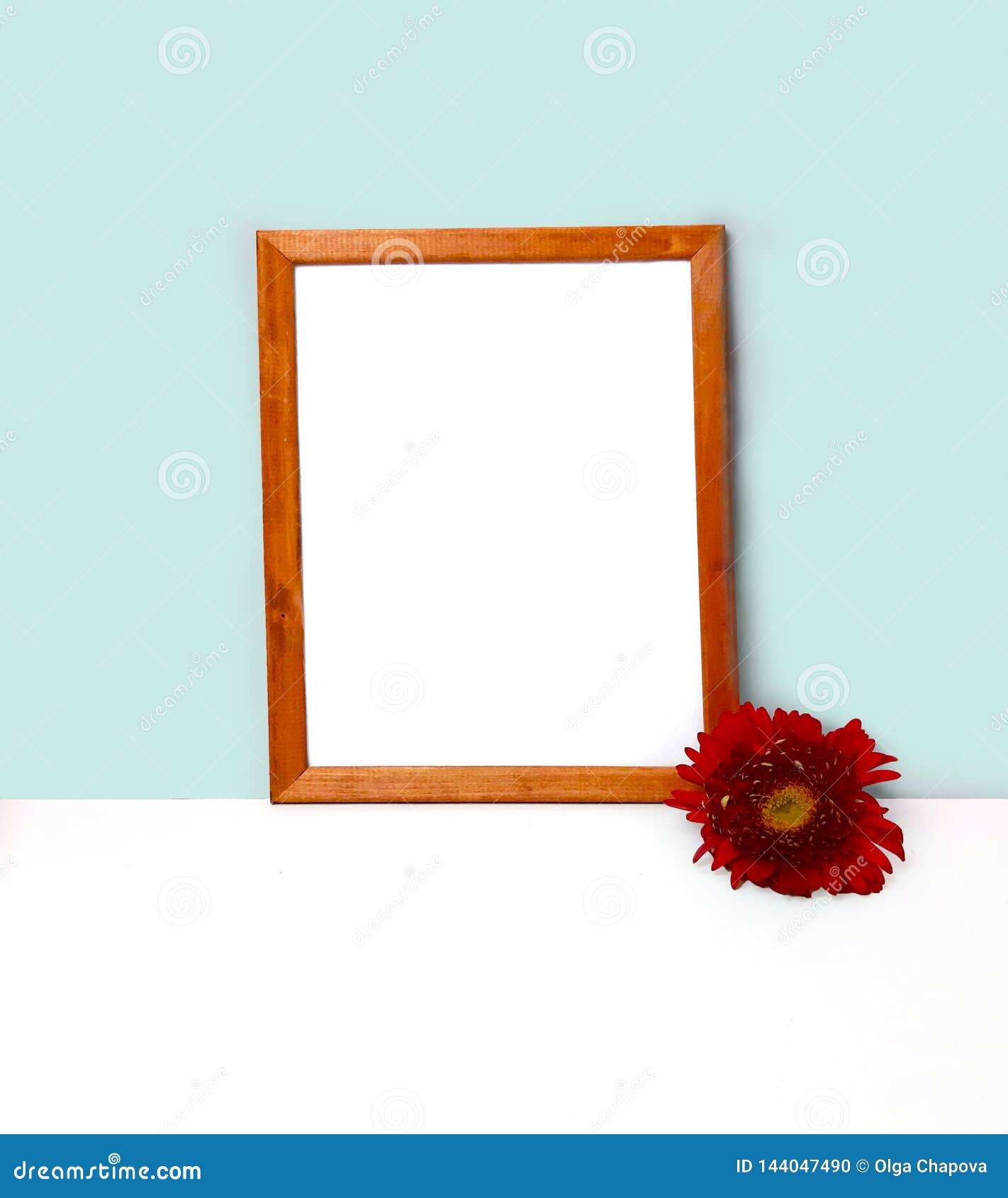 Download Empty Wood Frame Mockup For Design Presentation, Red ...