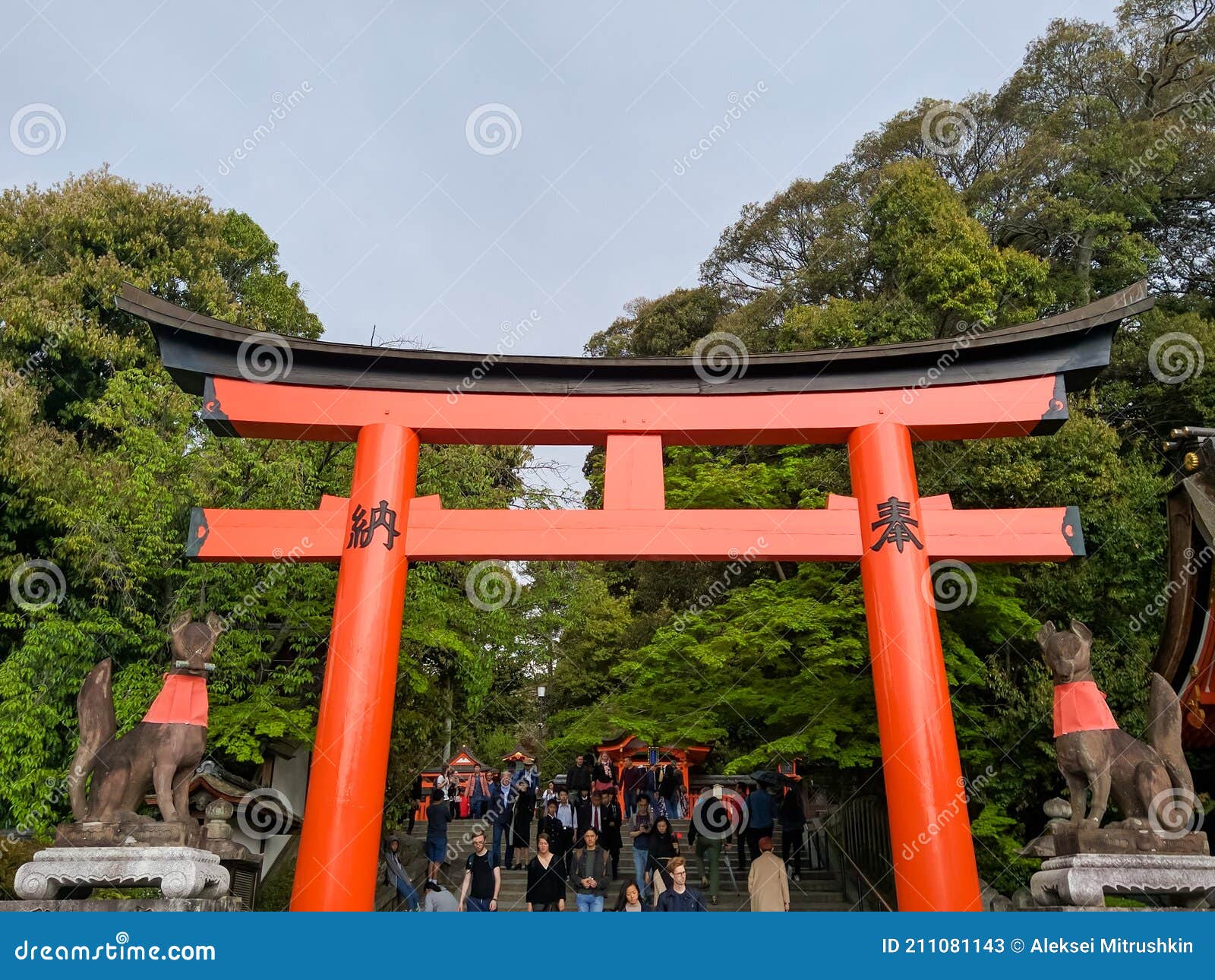 Foca na História - Don Foca - Inari Okami é a Deusa da fertilidade e da  agricultura na mitologia japonesa. Uma antiga lenda conta que as raposas  são mensageiras da Deusa Inari